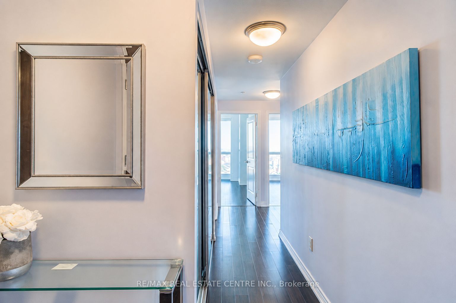 386 Yonge Street 5007, Toronto, ON M5B 0A5 photo 3