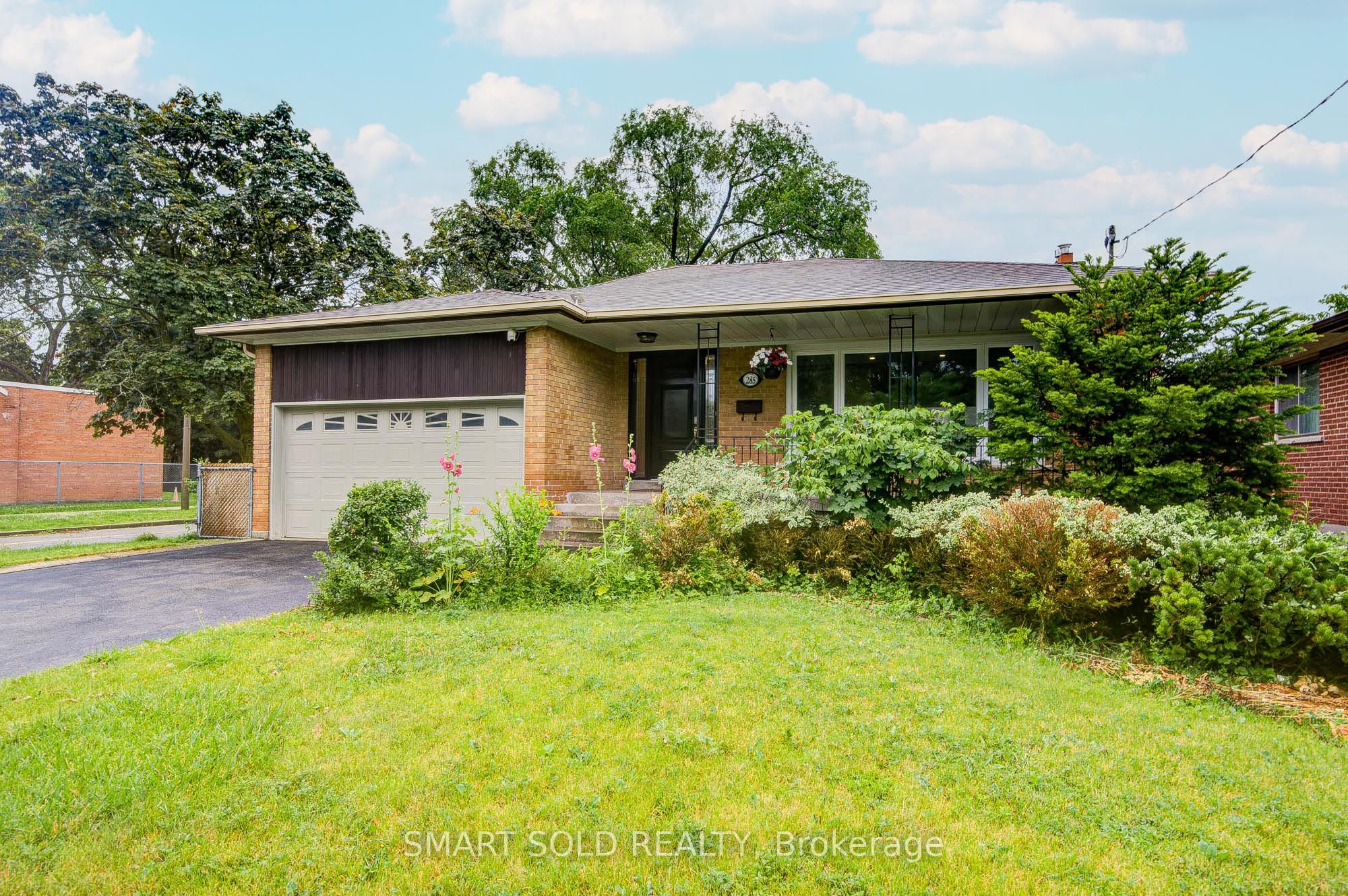 285 Churchill Avenue, Toronto, ON M2R 1E5 photo 2