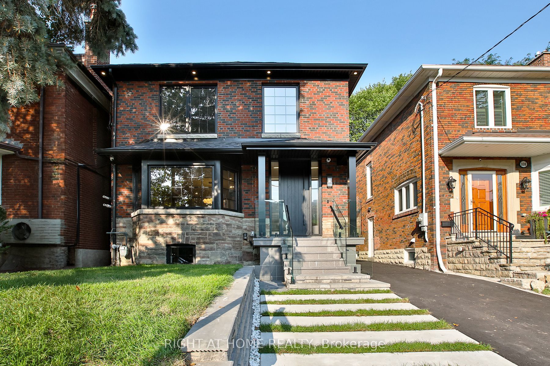 106 Eastbourne Avenue, Toronto, ON M5P 2G3 photo 2