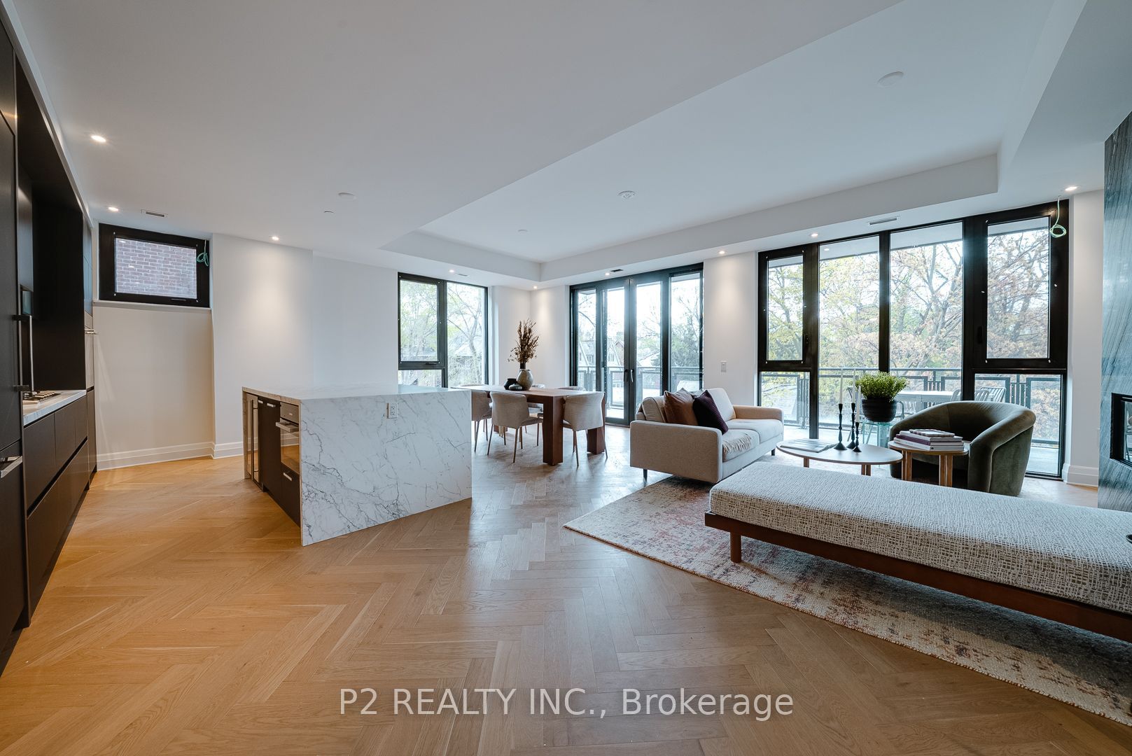 2 Forest Hill Road 311, Toronto, ON M4V 2L3