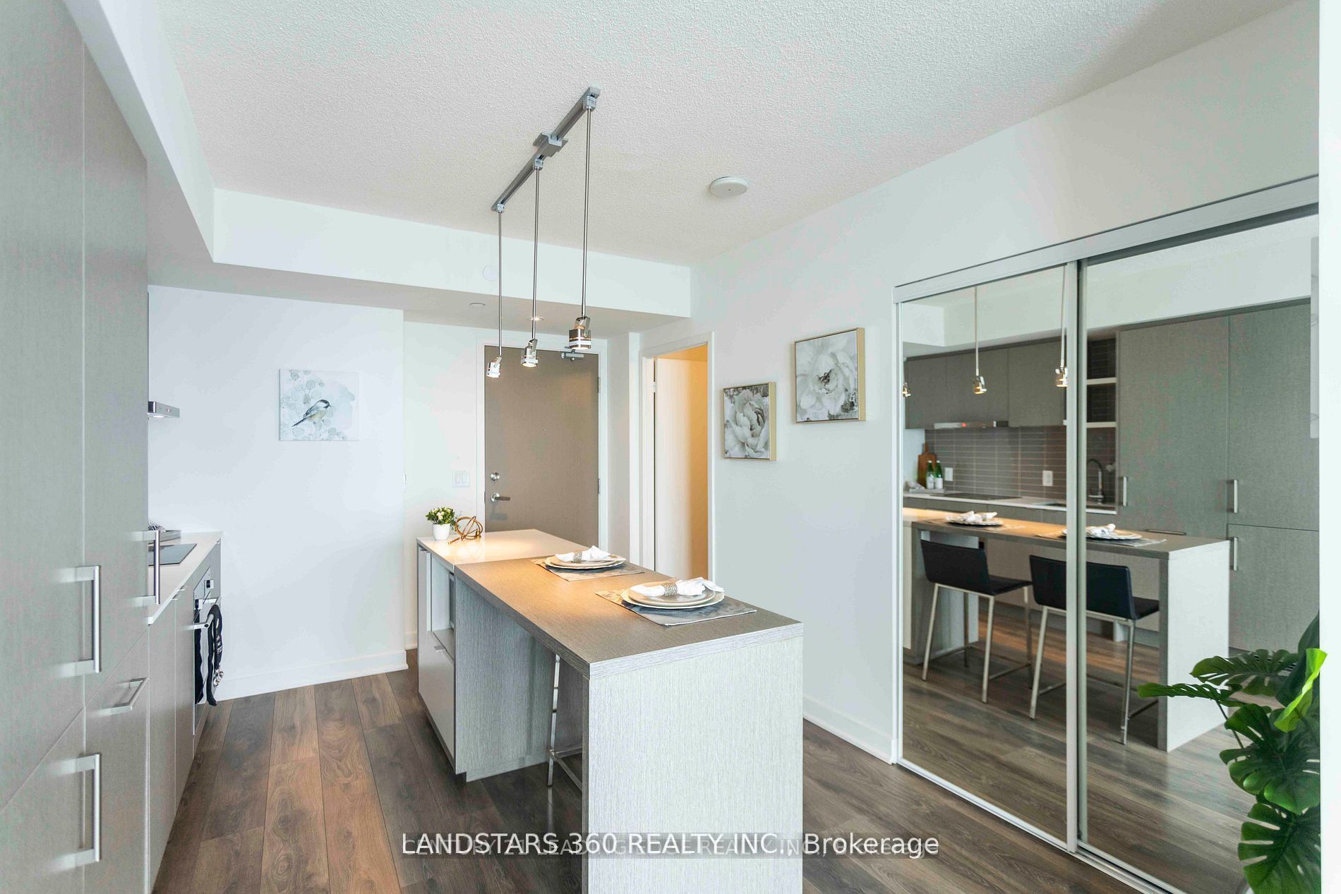 88 Harbour Street 5508, Toronto, ON M5J 0B5 photo 3