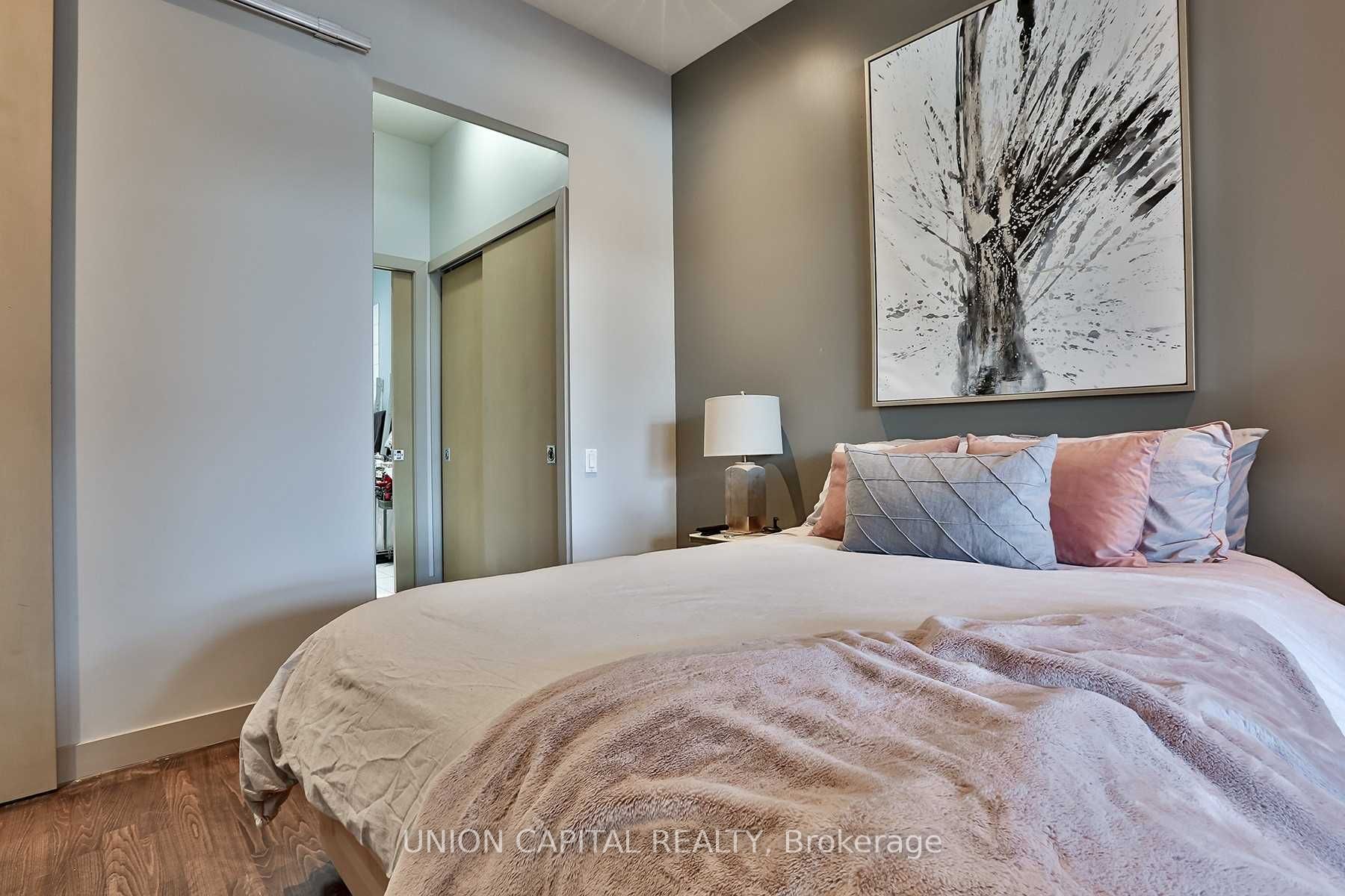 155 Dalhousie Street 708, Toronto, ON M5B 2P7 photo 5