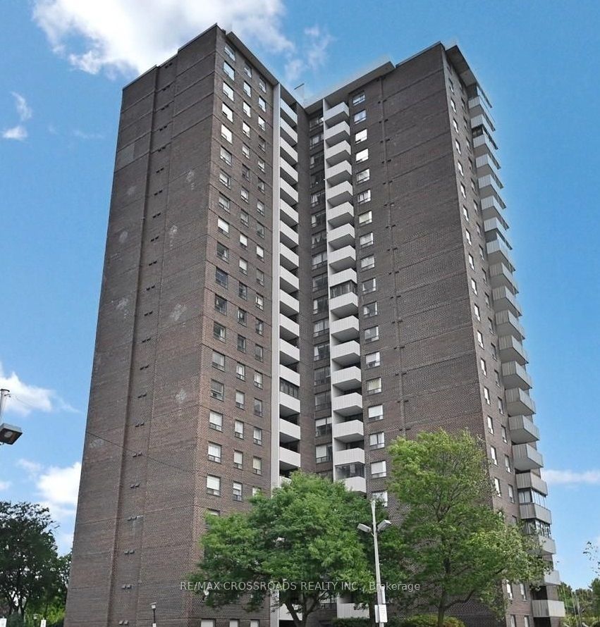 10 Muirhead Road 806, Toronto, ON M2J 4P9