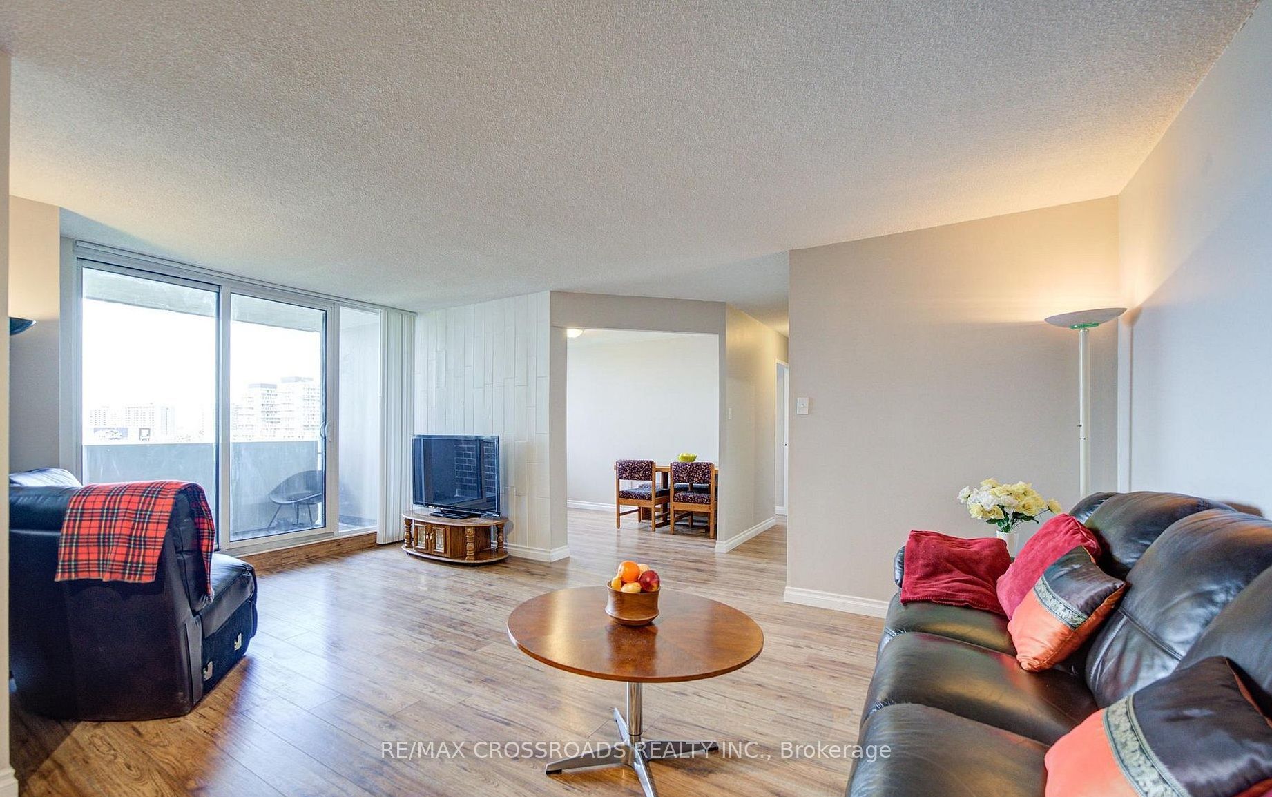 10 Muirhead Road 806, Toronto, ON M2J 4P9 photo 2