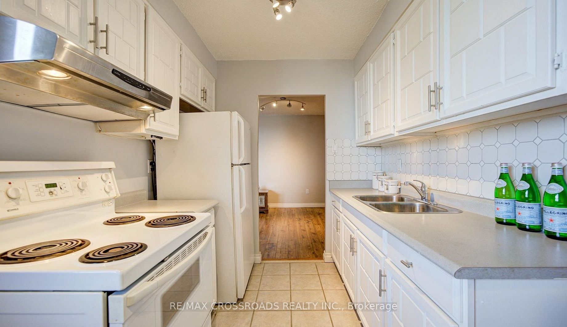 10 Muirhead Road 806, Toronto, ON M2J 4P9 photo 4