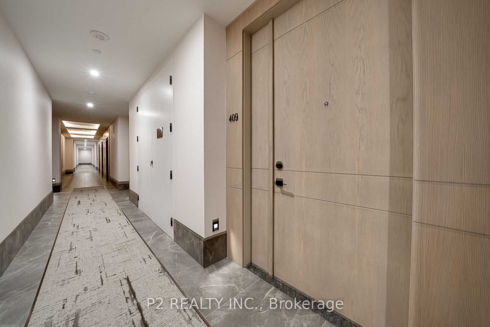 2 Forest Hill Road 409, Toronto, ON M4V 2L3 photo 2
