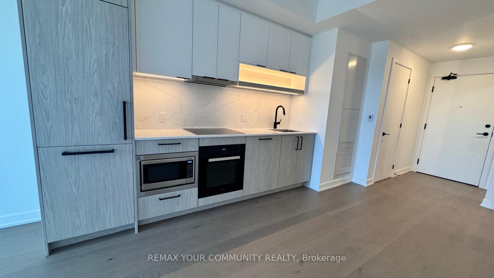 89 Montclair Avenue 1219, Toronto, ON M5P 0A9 photo 3