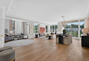 18 William Carson Crescent 808, Toronto, ON M2P 2G6