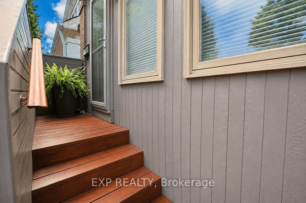 379 Davisville Avenue, Toronto, ON M4S 1H4 photo 2
