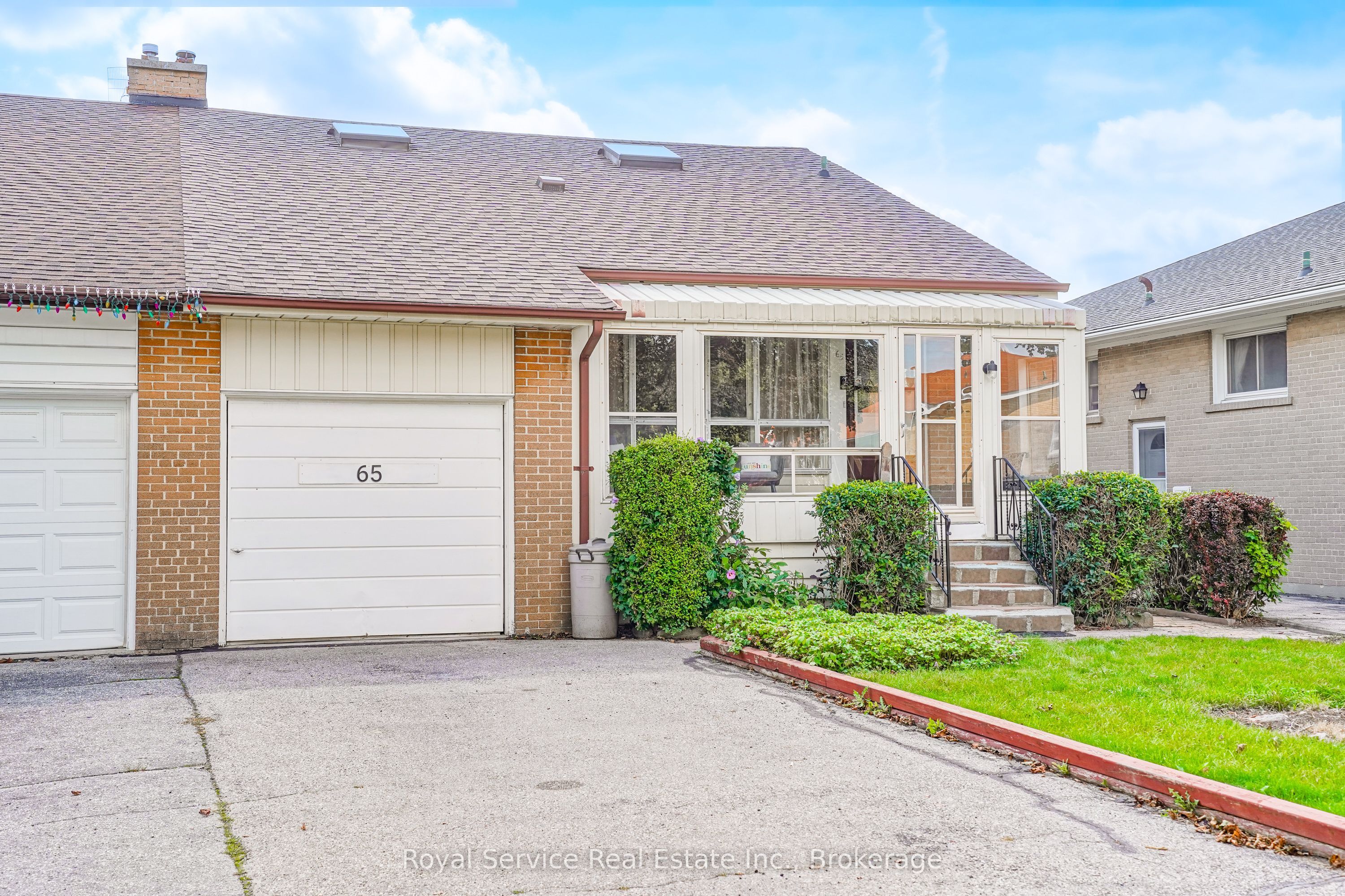 65 Combermere Drive, Toronto, ON M3A 2W4 photo 4