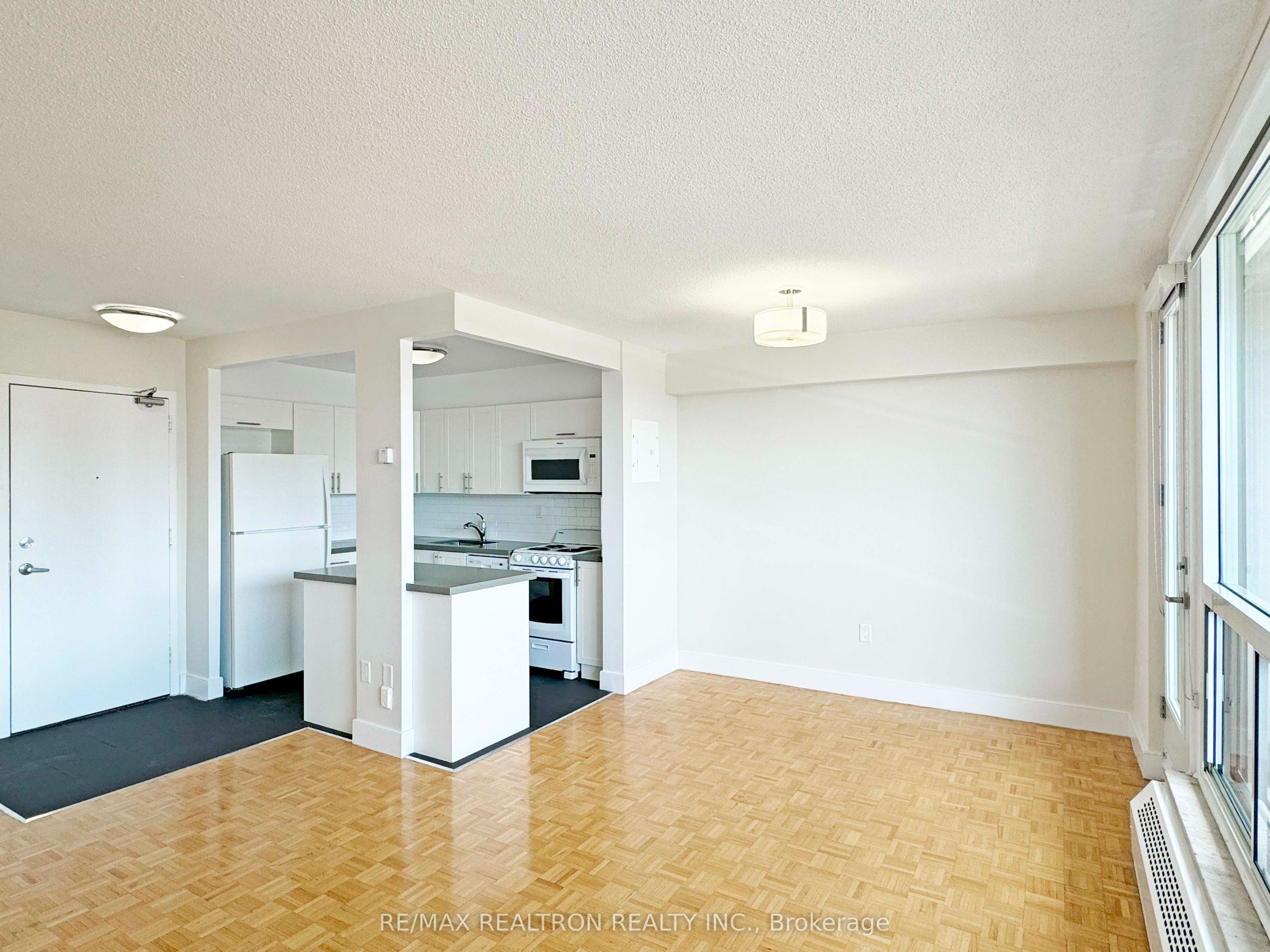 666 Spadina Avenue 1410, Toronto, ON M5S 2H8 photo 4