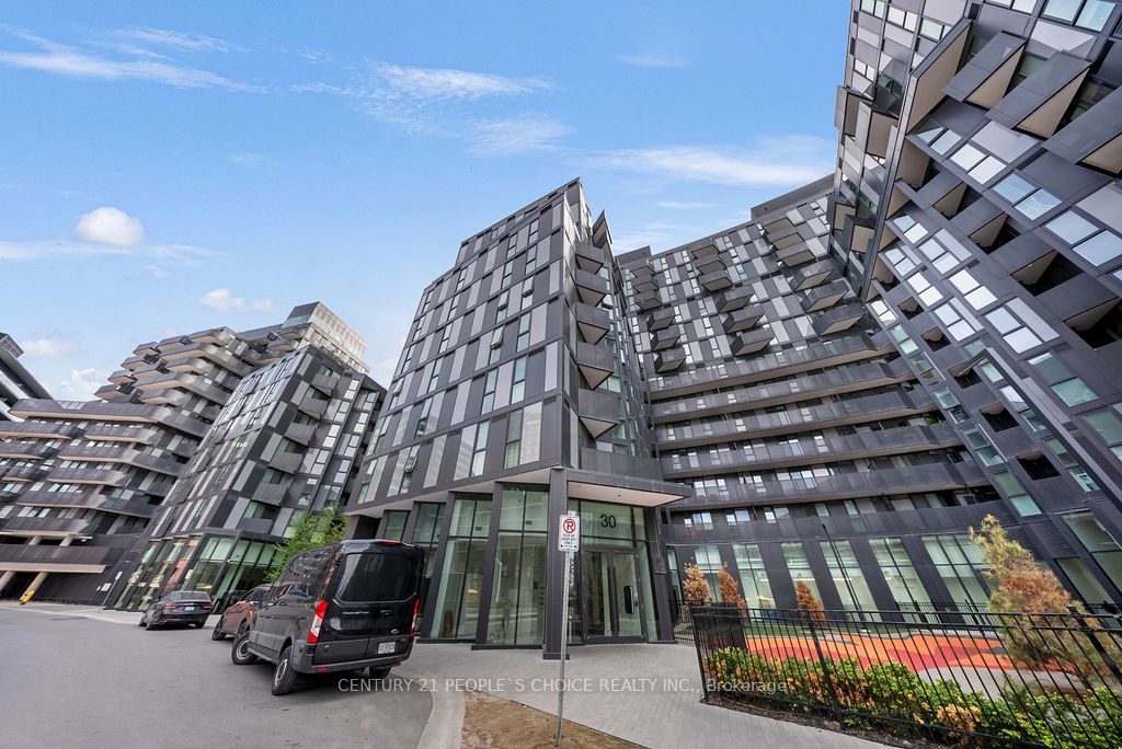30 Tretti Way 1004, Toronto, ON M3H 0E3