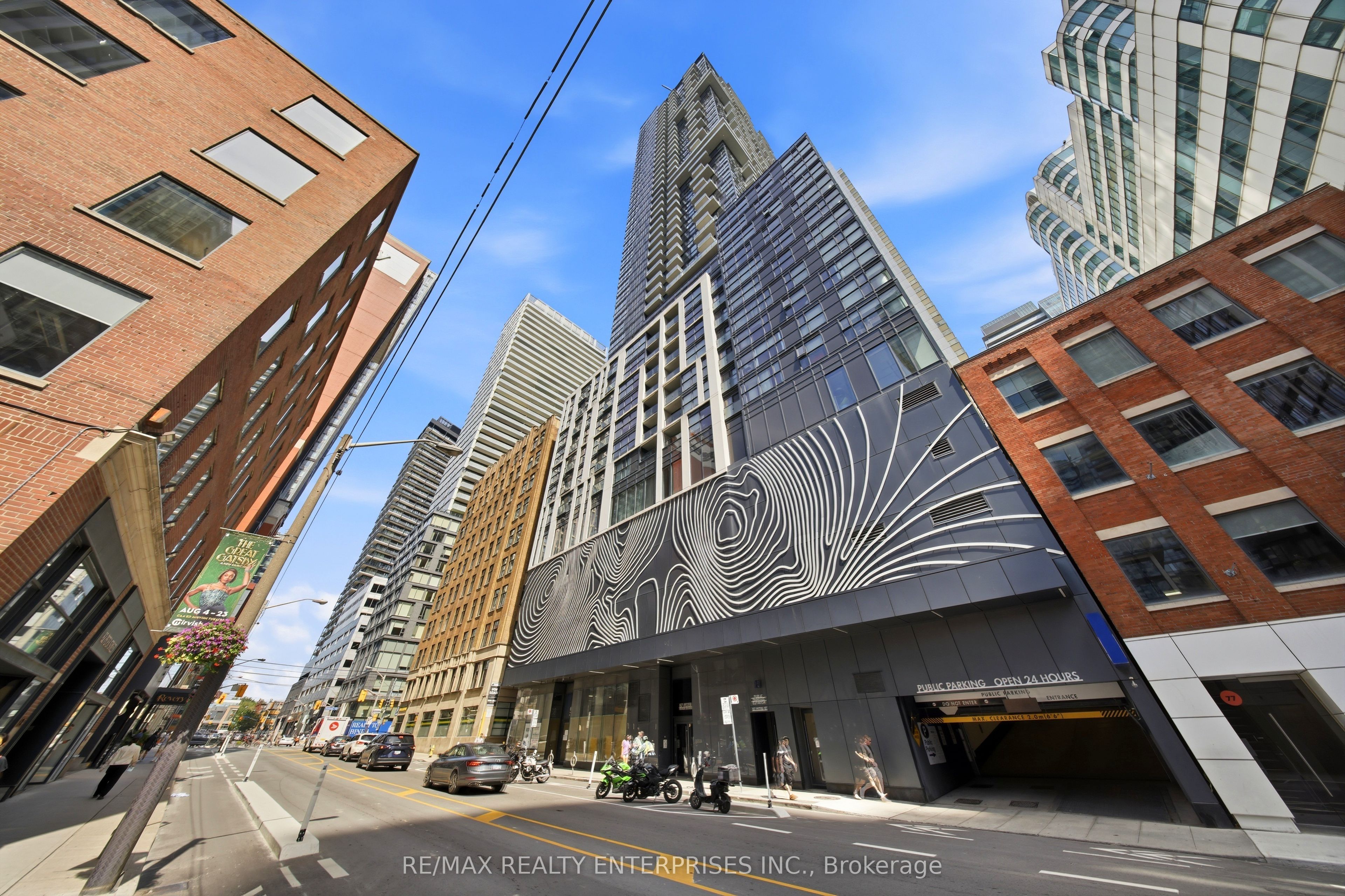87 Peter Street 2510, Toronto, ON M5V 2G4