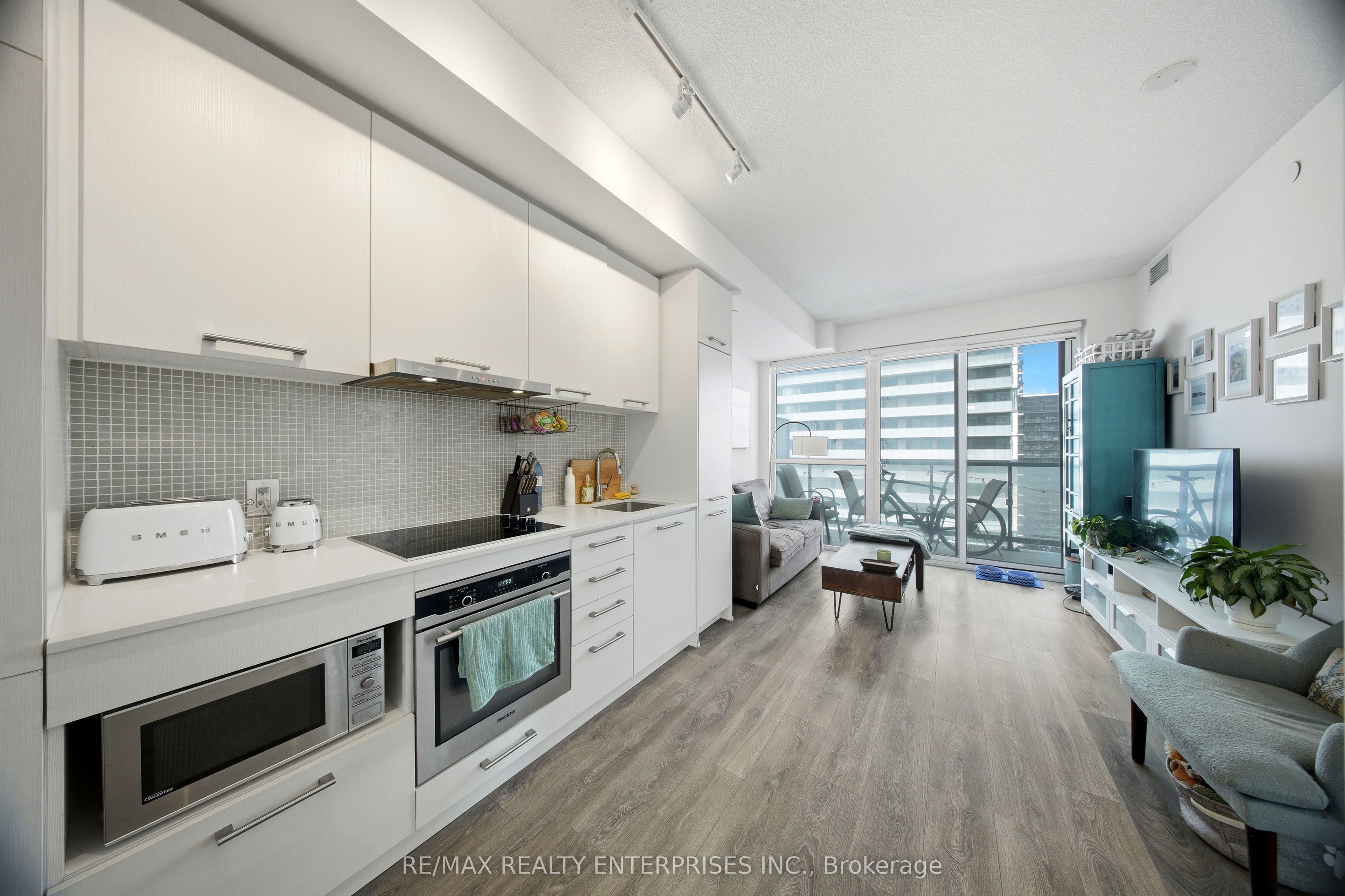 87 Peter Street 2510, Toronto, ON M5V 2G4 photo 4