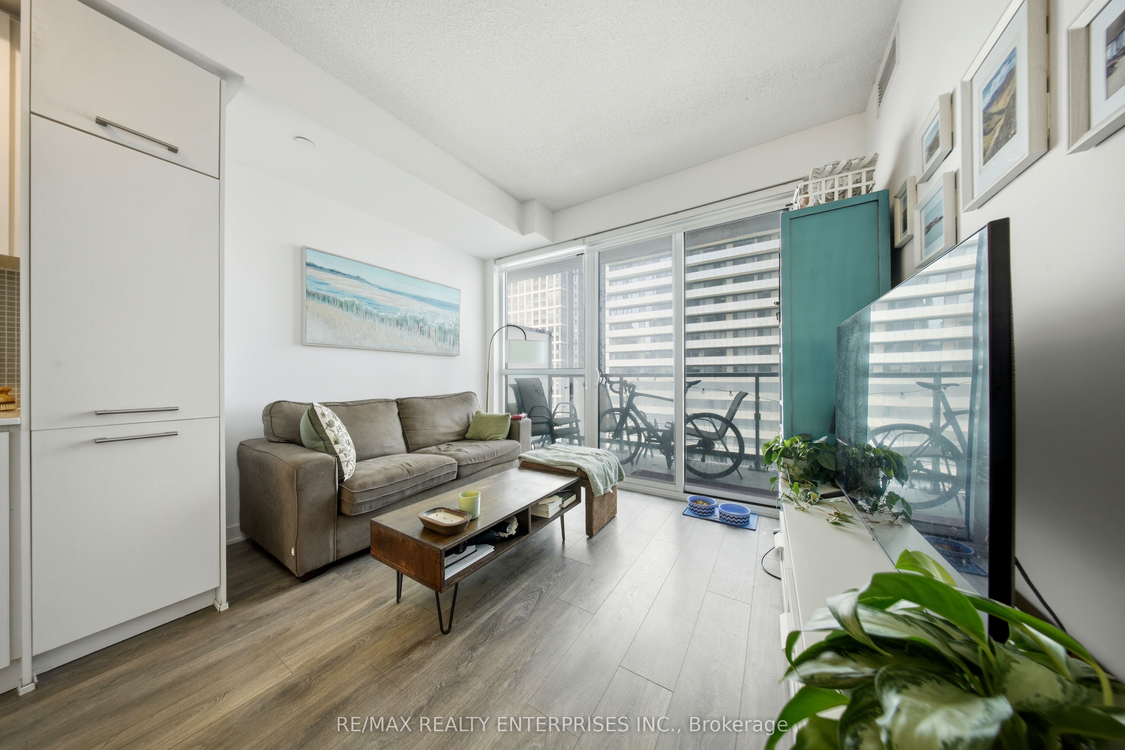87 Peter Street 2510, Toronto, ON M5V 2G4 photo 5