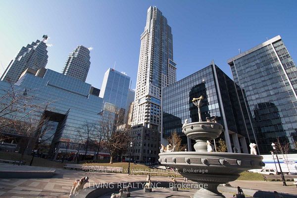 88 Scott Street 713, Toronto, ON M5E 0A9