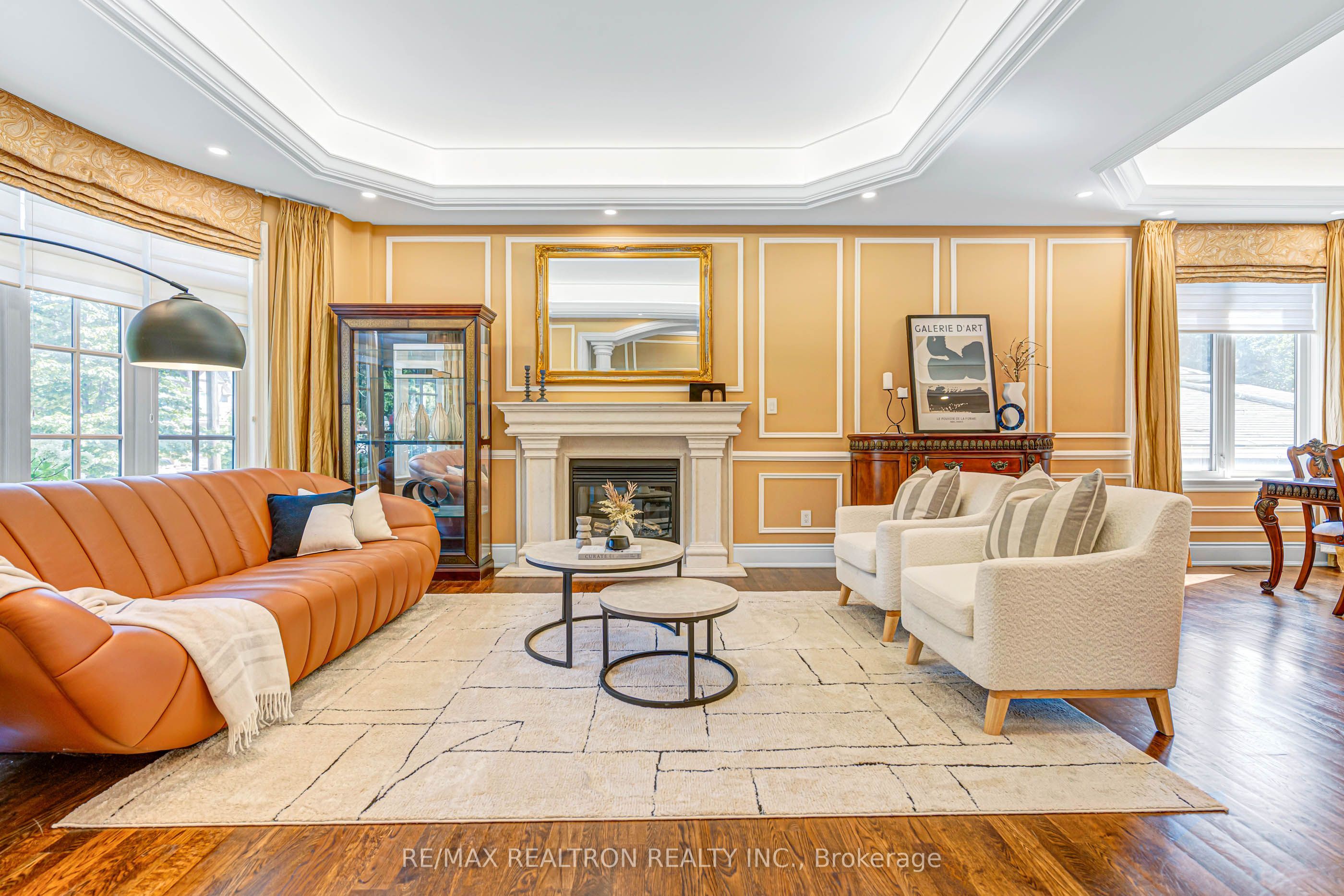 249 Holmes Avenue, Toronto, ON M2N 4M9 photo 2