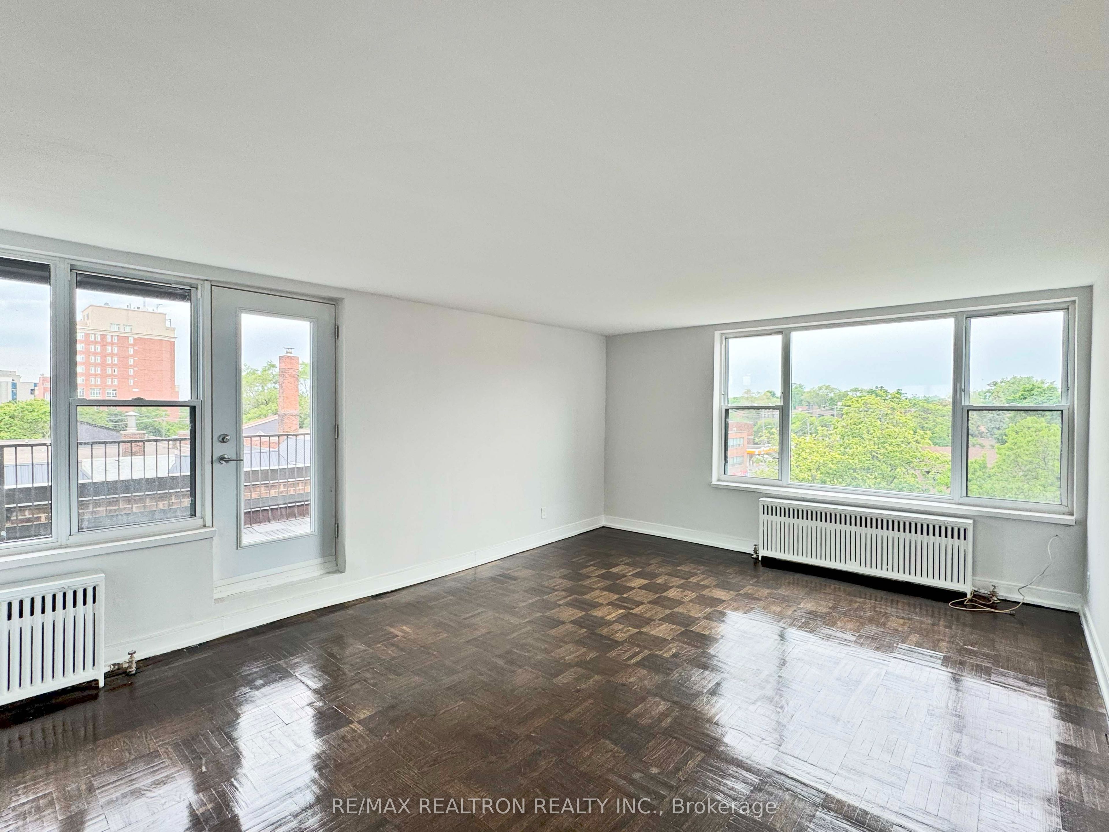 1545 Bathurst Street 510, Toronto, ON M5P 3H6 photo 2