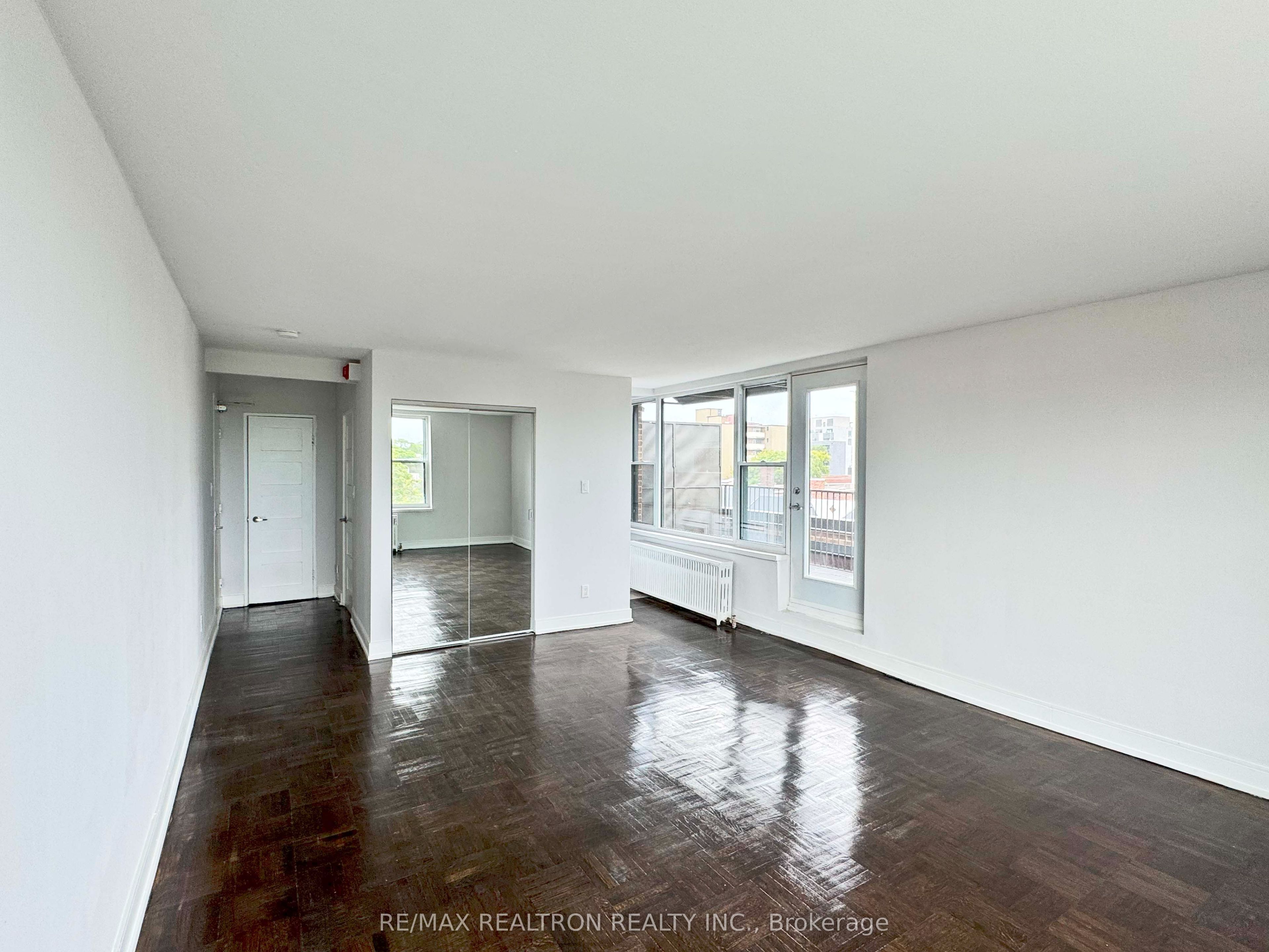 1545 Bathurst Street 510, Toronto, ON M5P 3H6 photo 3