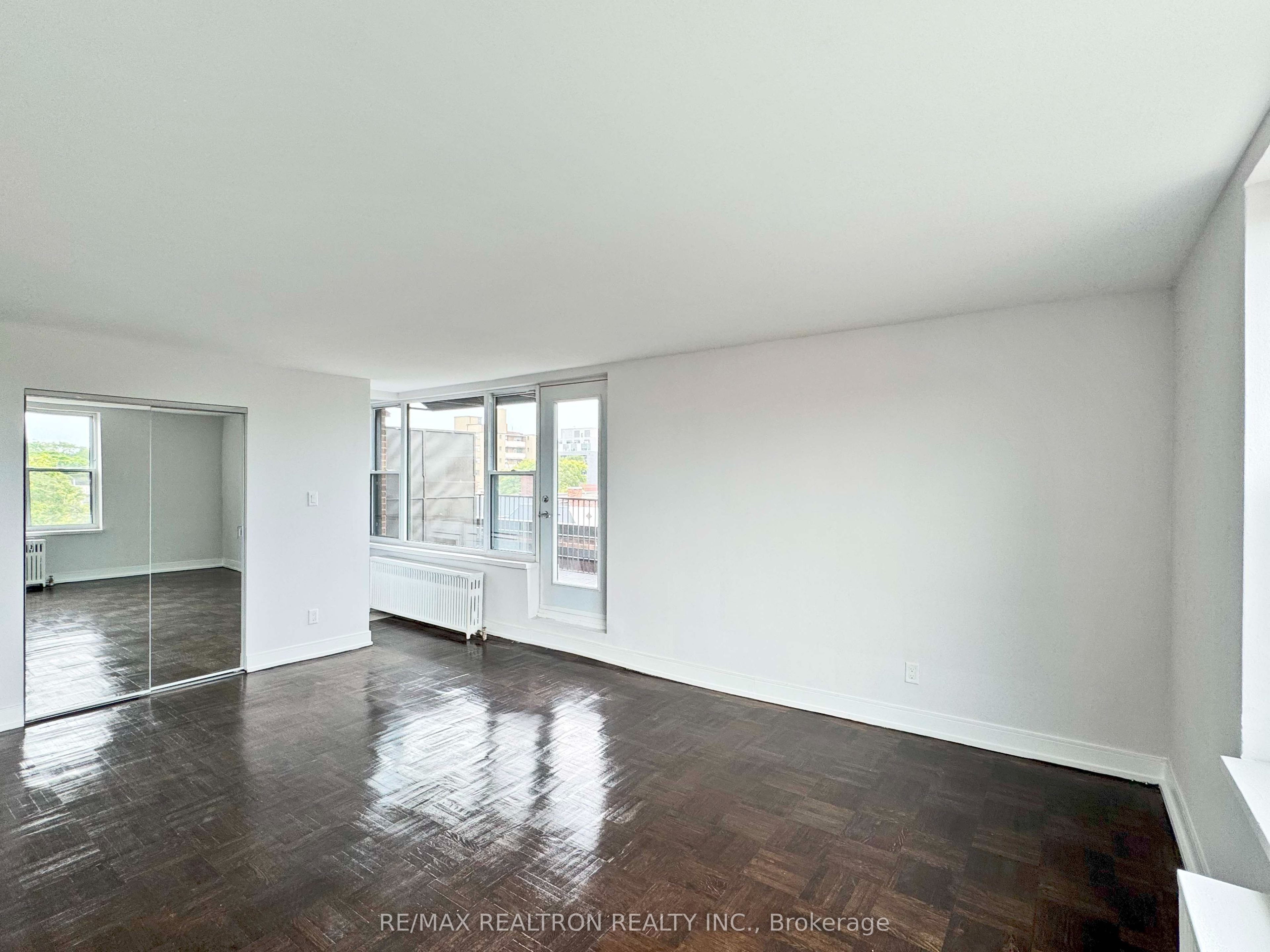 1545 Bathurst Street 510, Toronto, ON M5P 3H6 photo 4