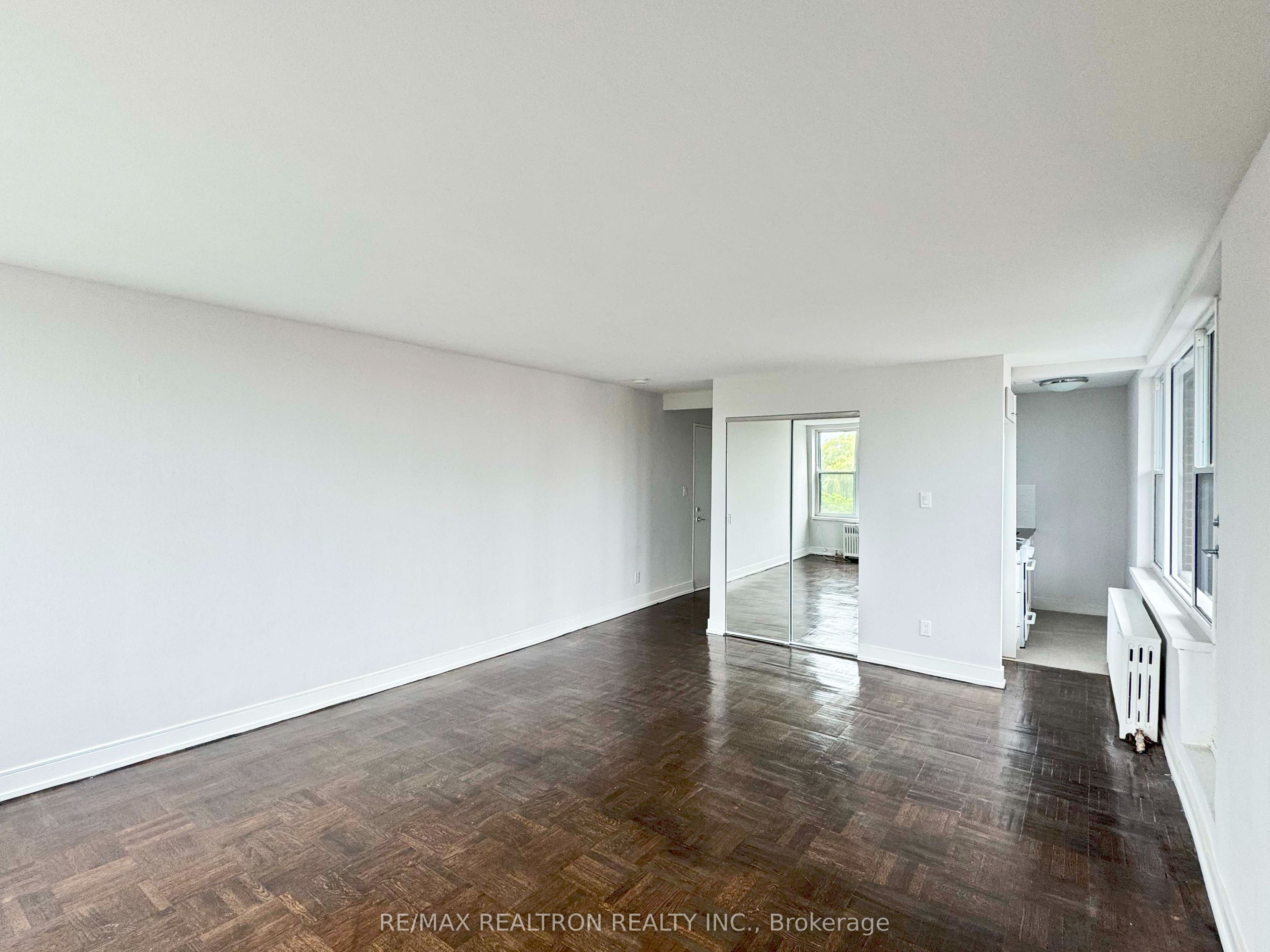 1545 Bathurst Street 510, Toronto, ON M5P 3H6 photo 5