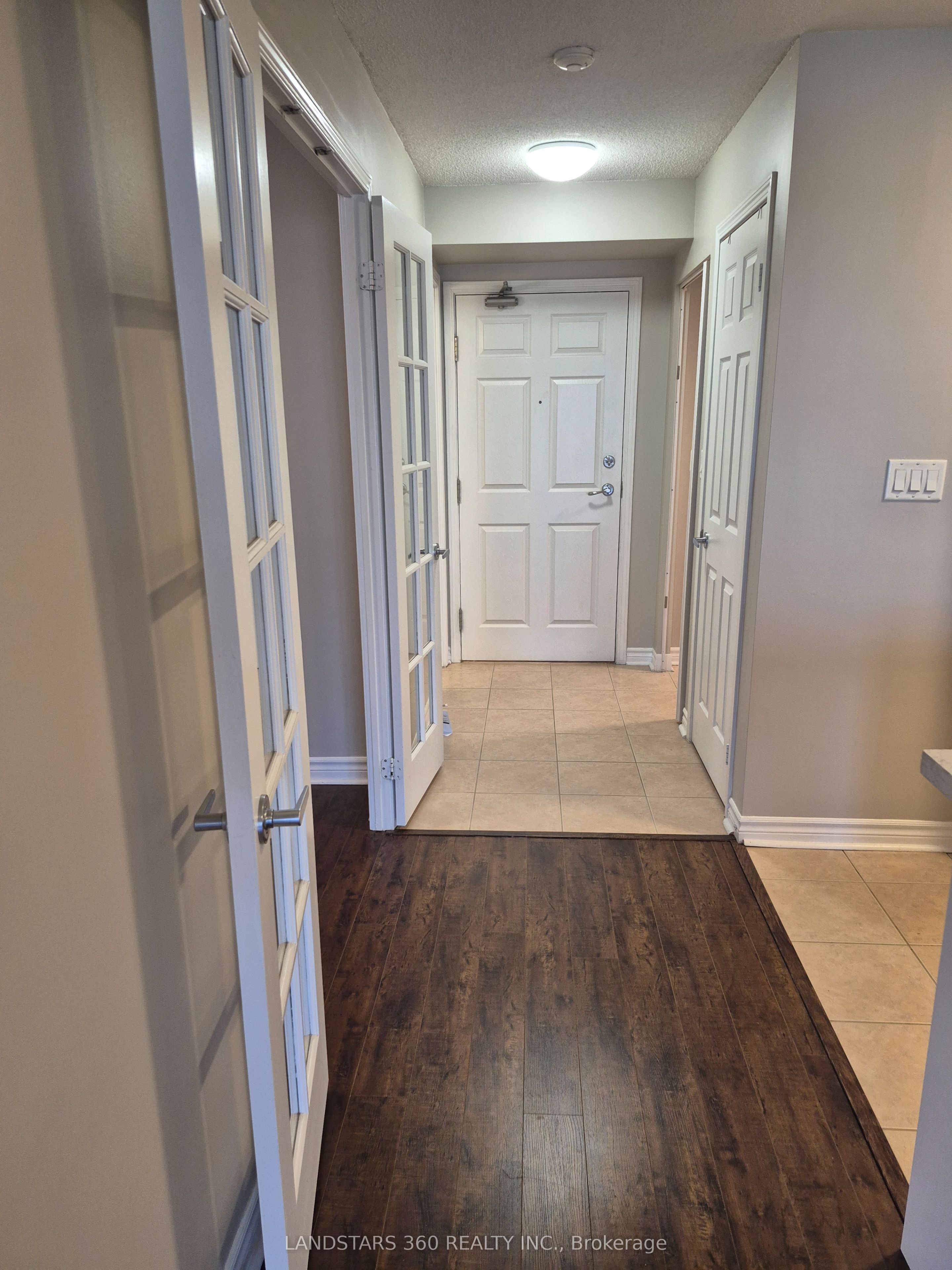 19 Barberry Place 607, Toronto, ON M2K 3E3 photo 2