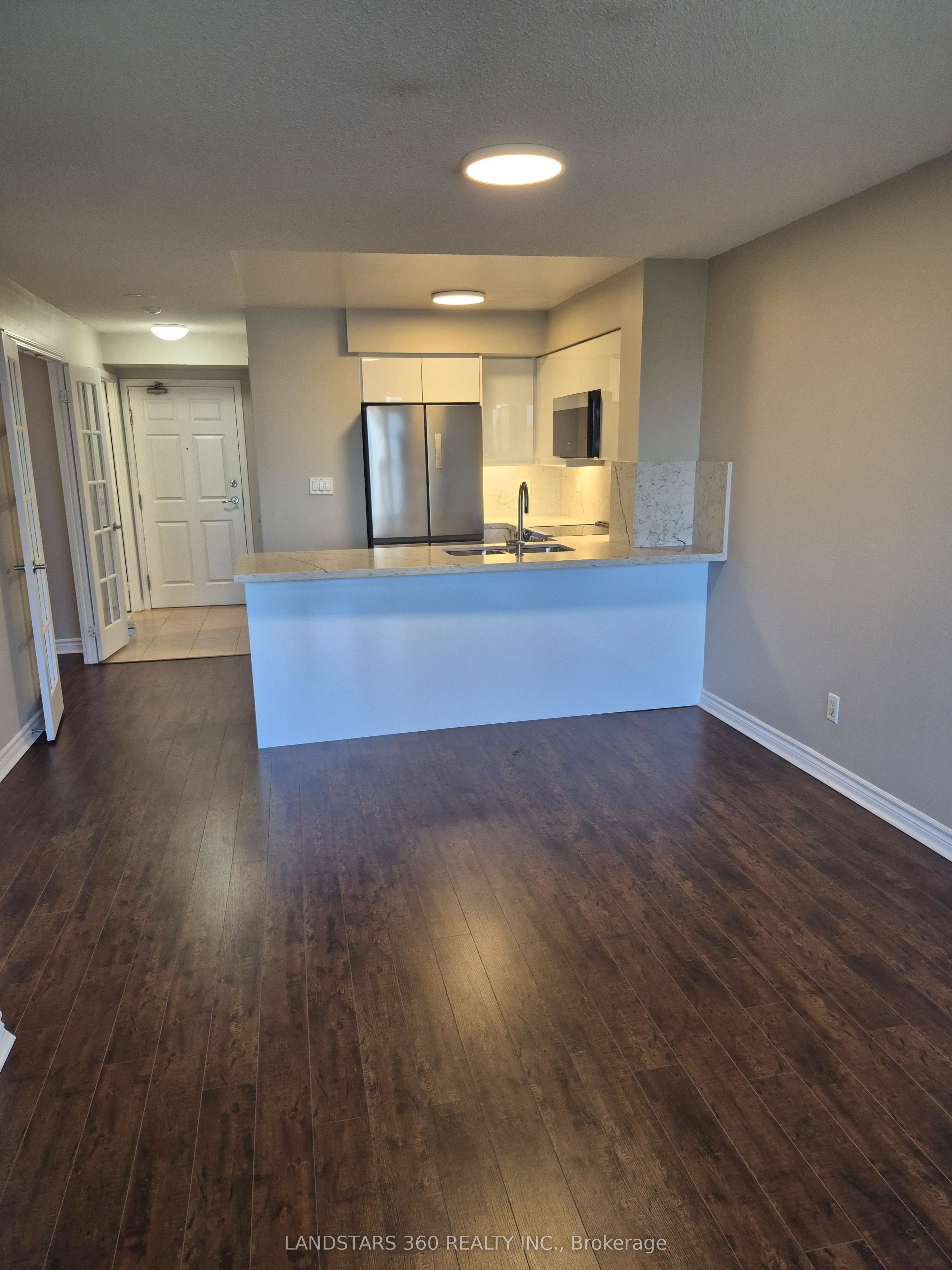 19 Barberry Place 607, Toronto, ON M2K 3E3 photo 5