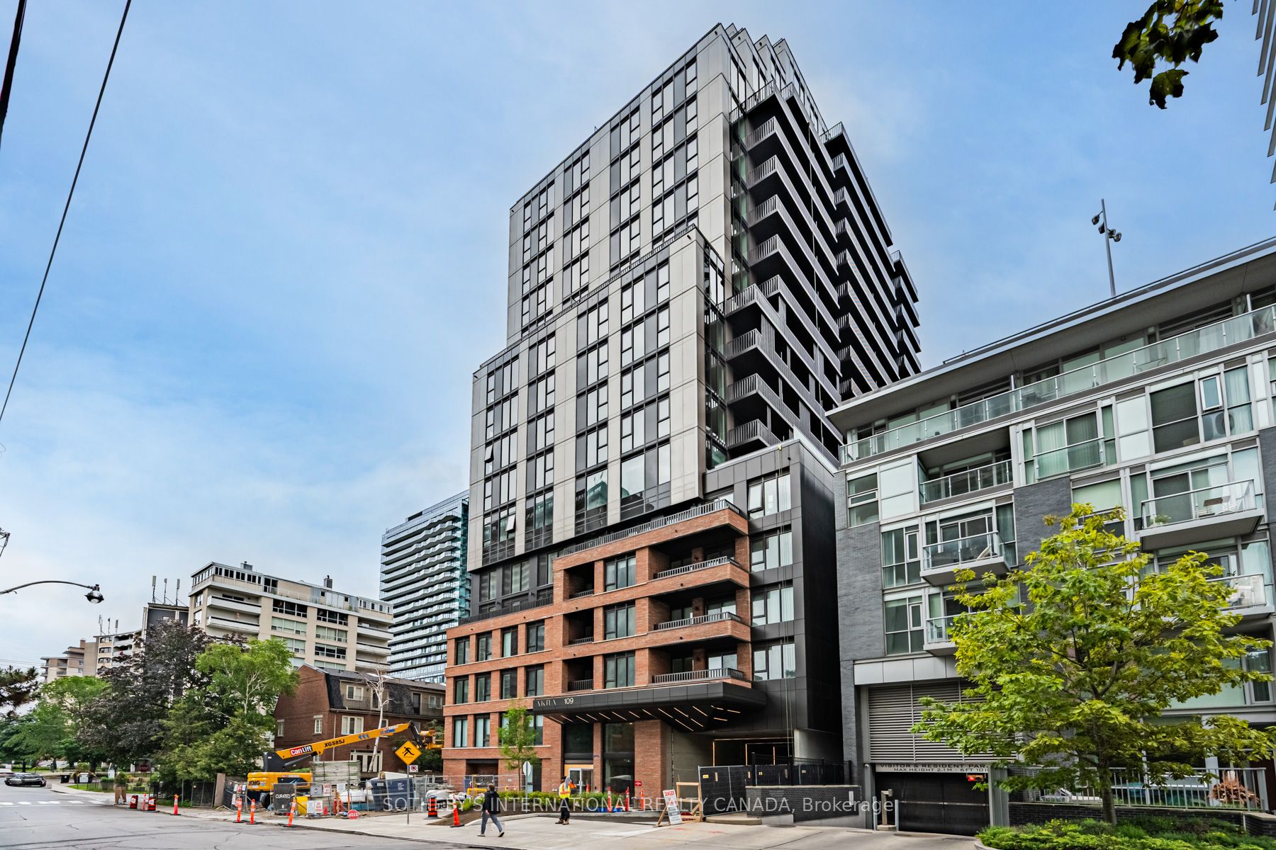 109 Erskine Avenue 308, Toronto, ON M4P 0G8 photo 2