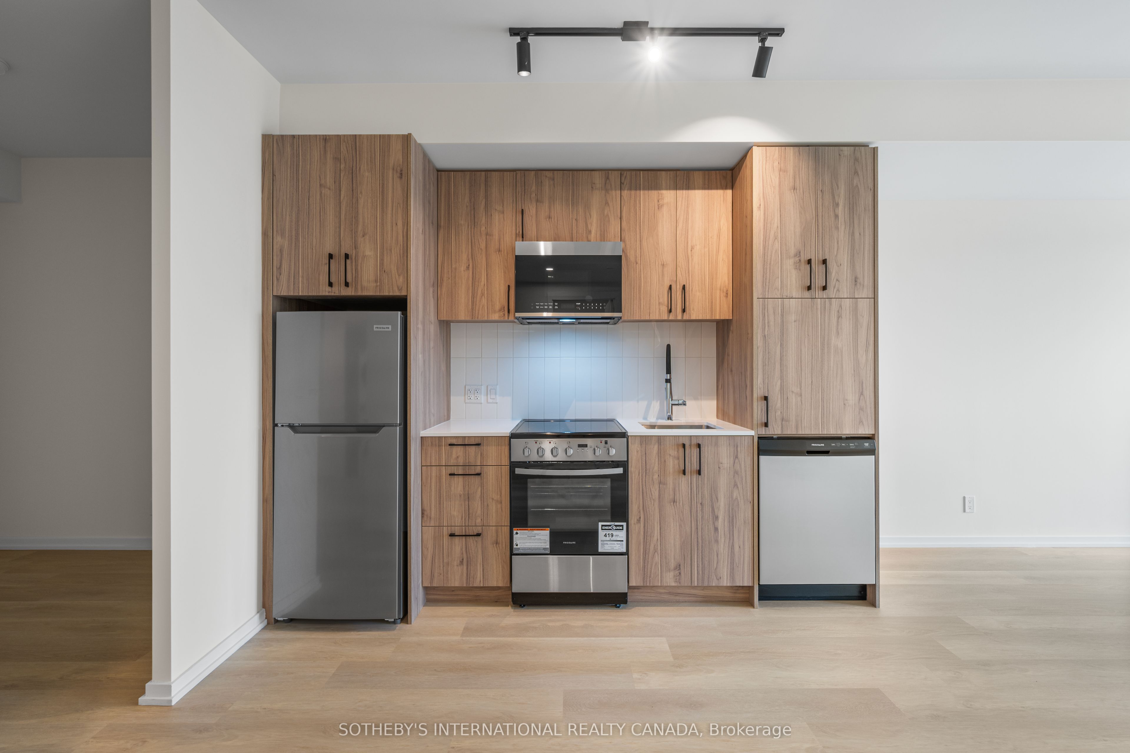 109 Erskine Avenue 308, Toronto, ON M4P 0G8 photo 5