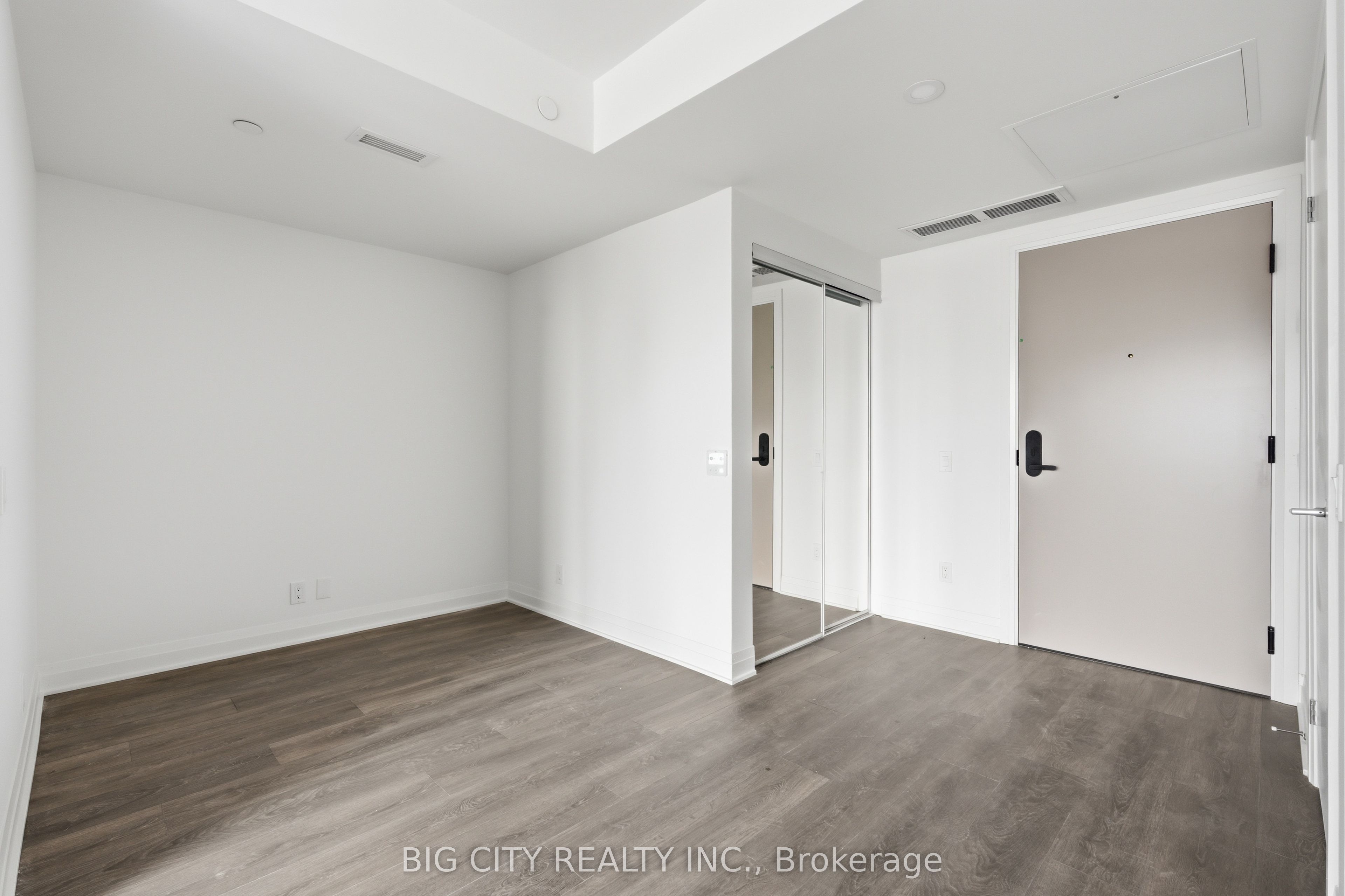 25 Frederick Todd Way 609, Toronto, ON M4G 0C9 photo 4