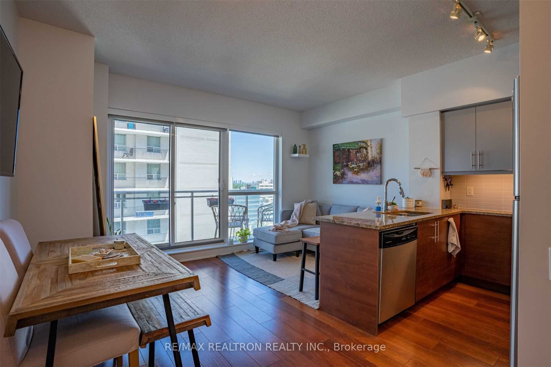 83 Redpath Avenue 911, Toronto, ON M4S 0A2 photo 2