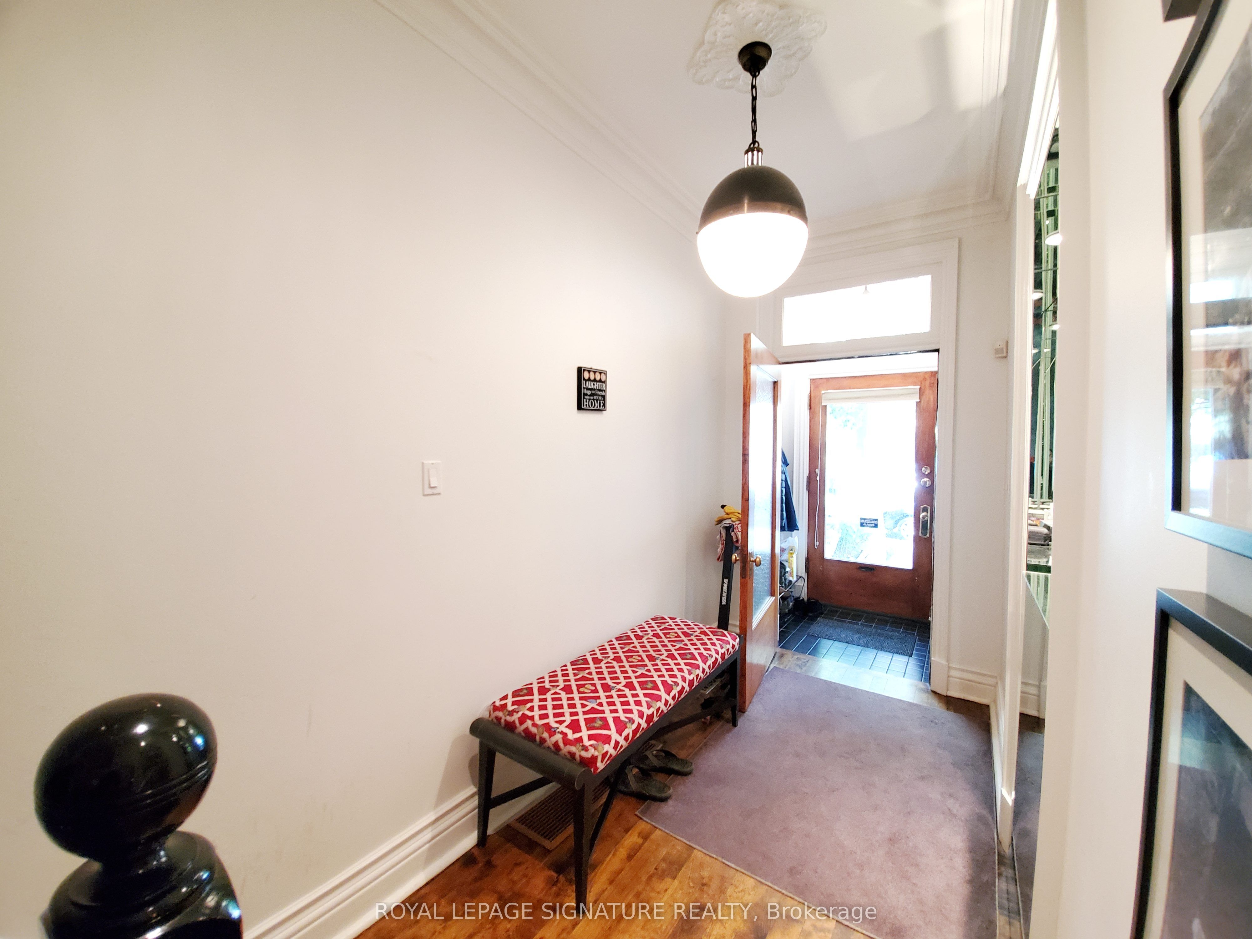 47 Gloucester Street Upper, Toronto, ON M4Y 1L8 photo 2