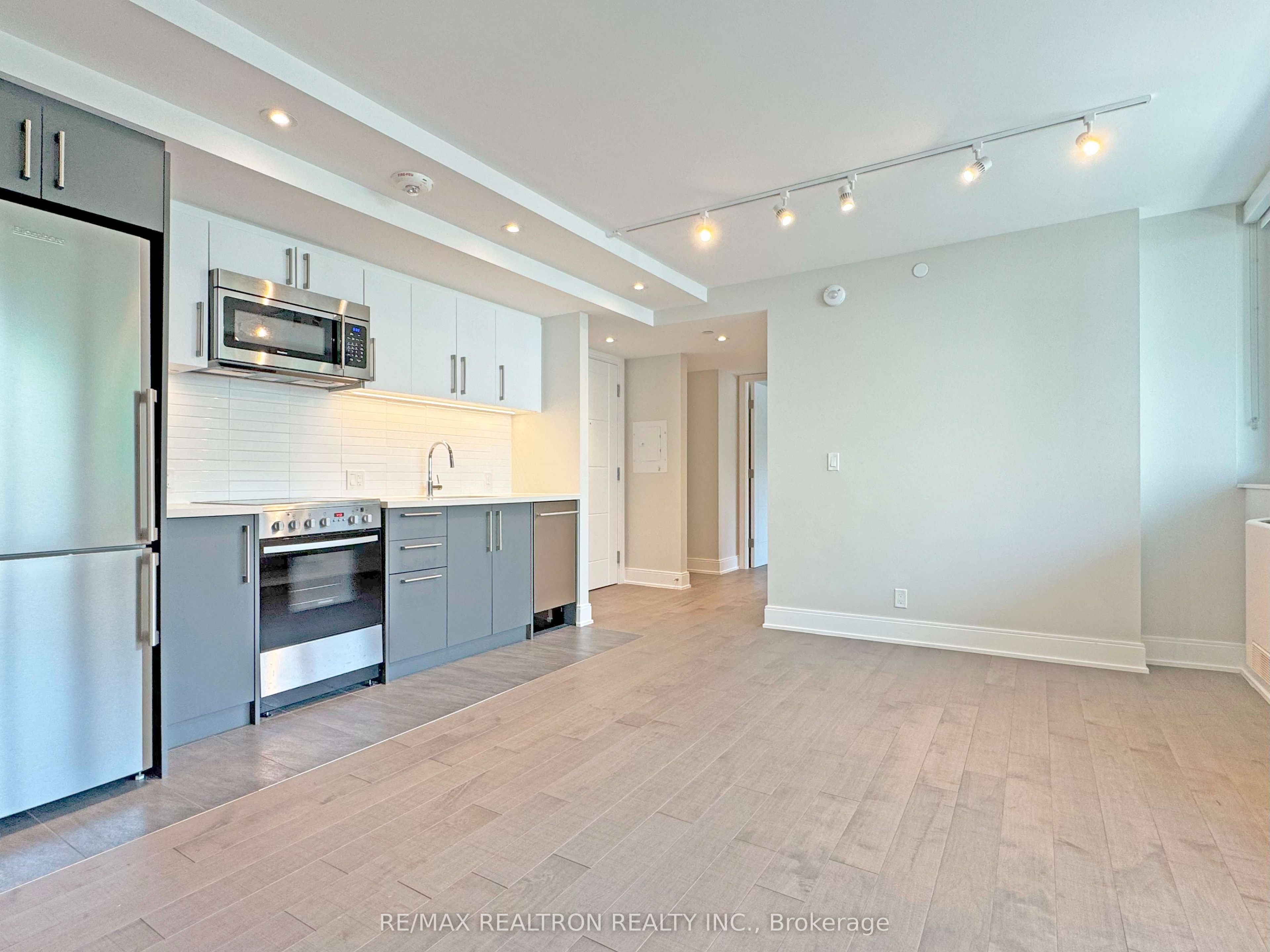 11 Walmer Road 304, Toronto, ON M5R 2W9 photo 3