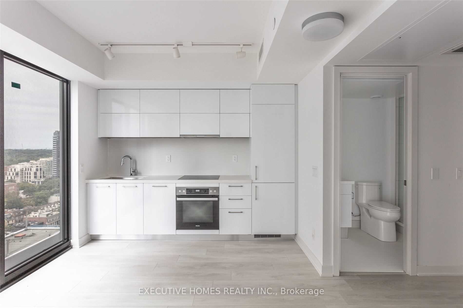 188 Cumberland Street 2201, Toronto, ON M5R 0B6 photo 4