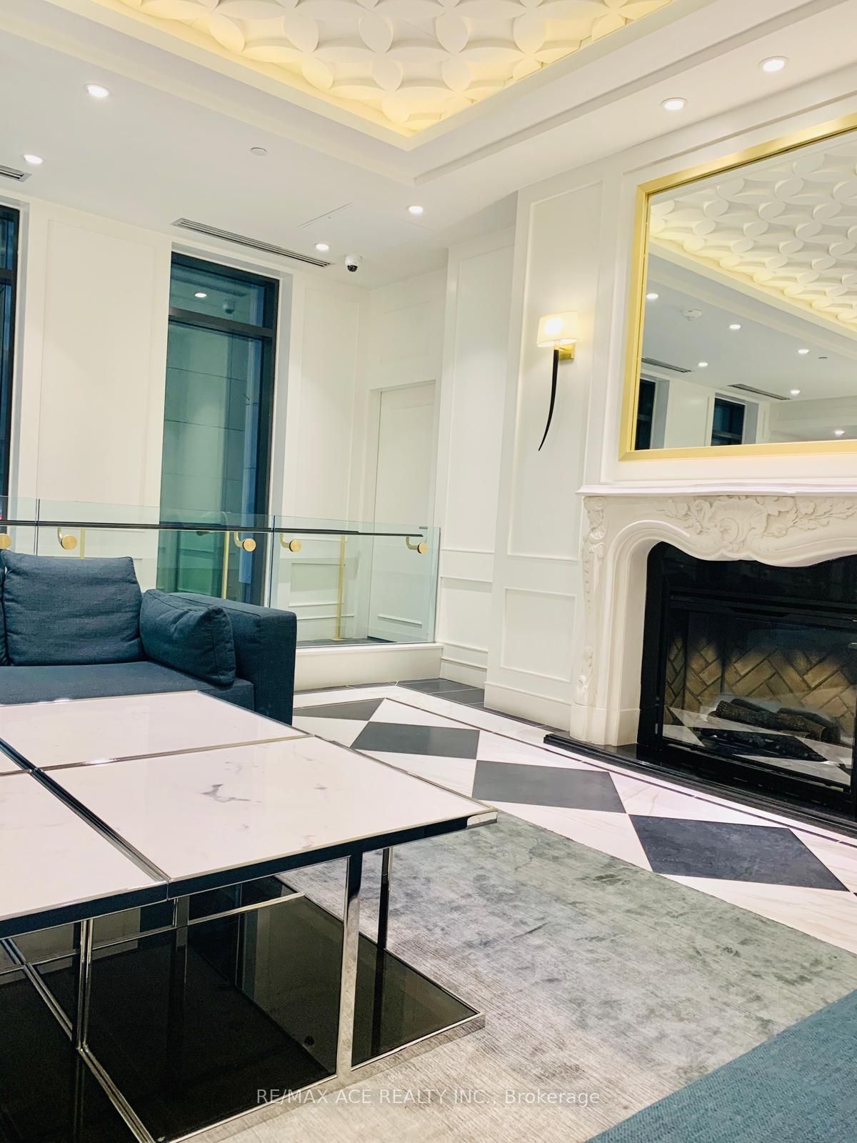 955 Bay Street 708, Toronto, ON M5S 0C6 photo 3