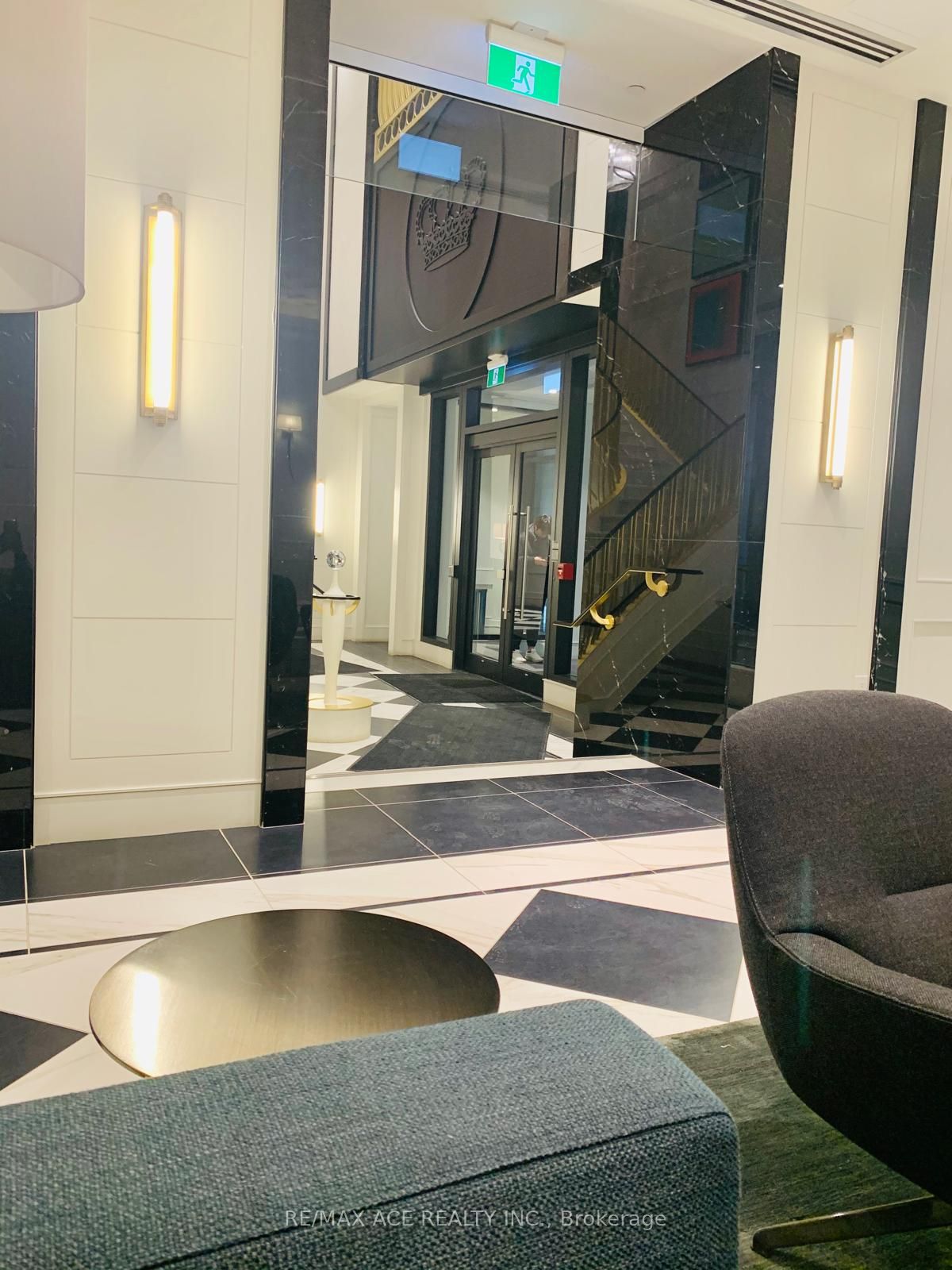 955 Bay Street 708, Toronto, ON M5S 0C6 photo 5
