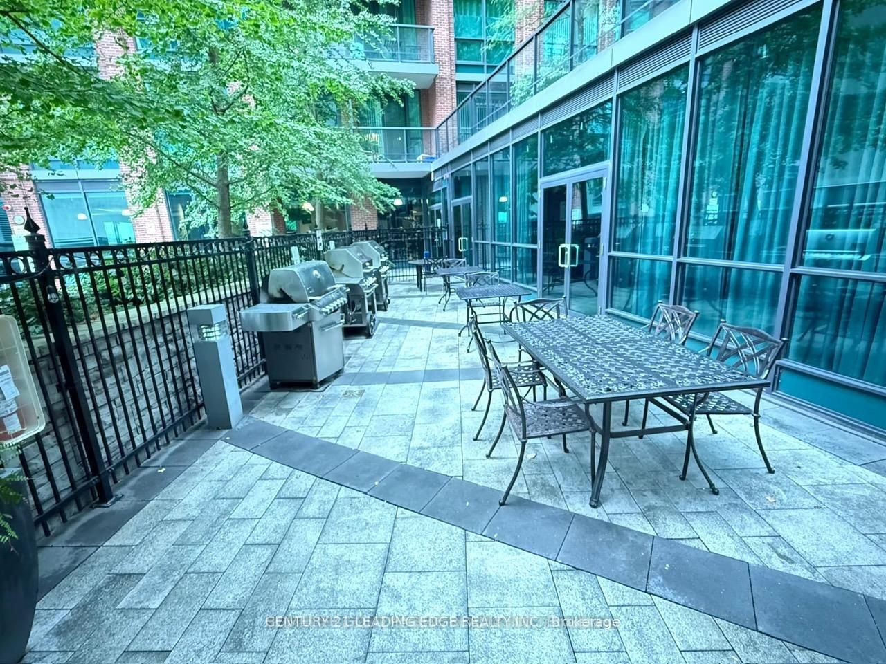 1 Scott Street 310, Toronto, ON M5E 1A1 photo 3