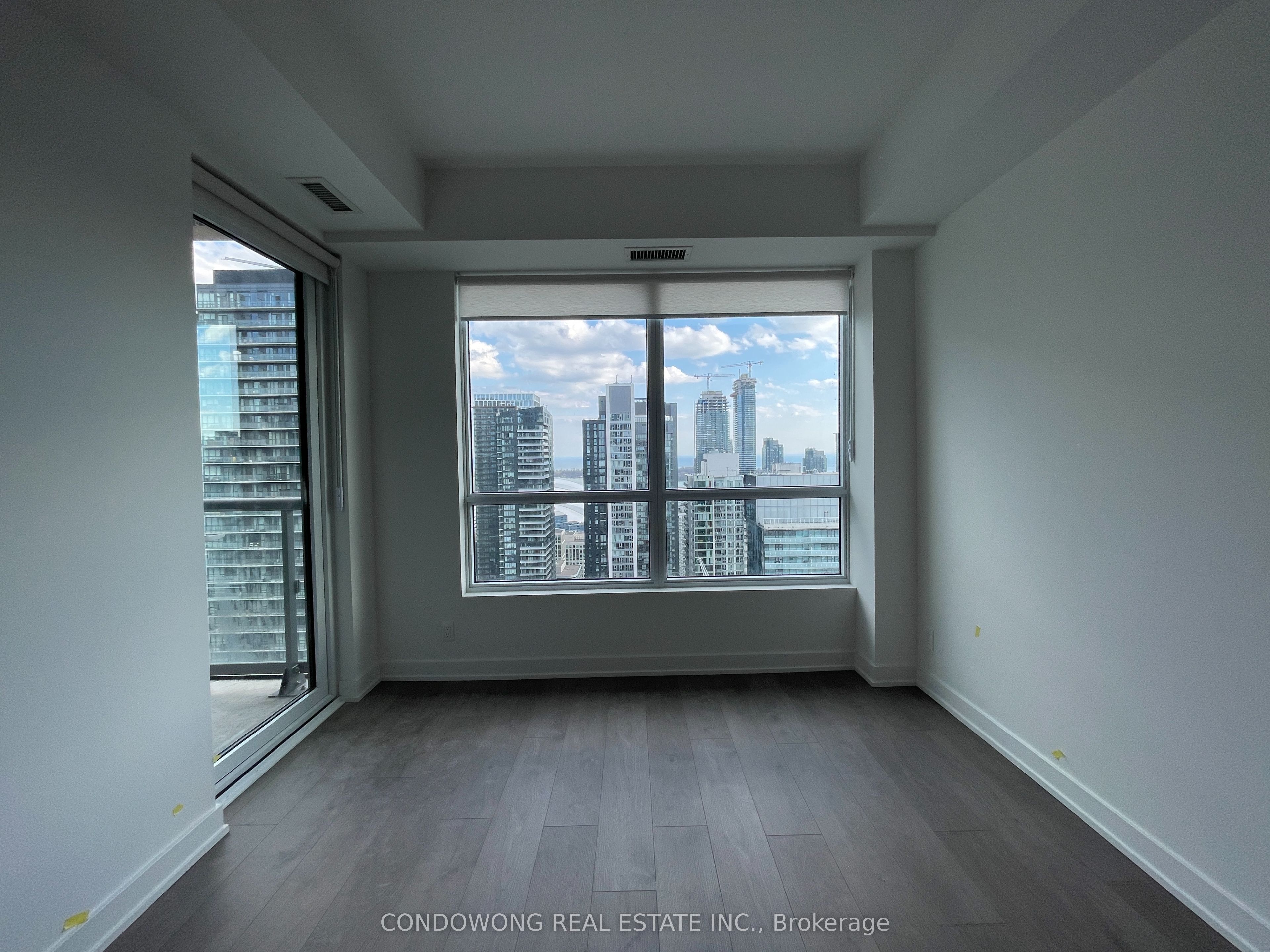 108 Peter Street 4207, Toronto, ON M5V 0W2 photo 4