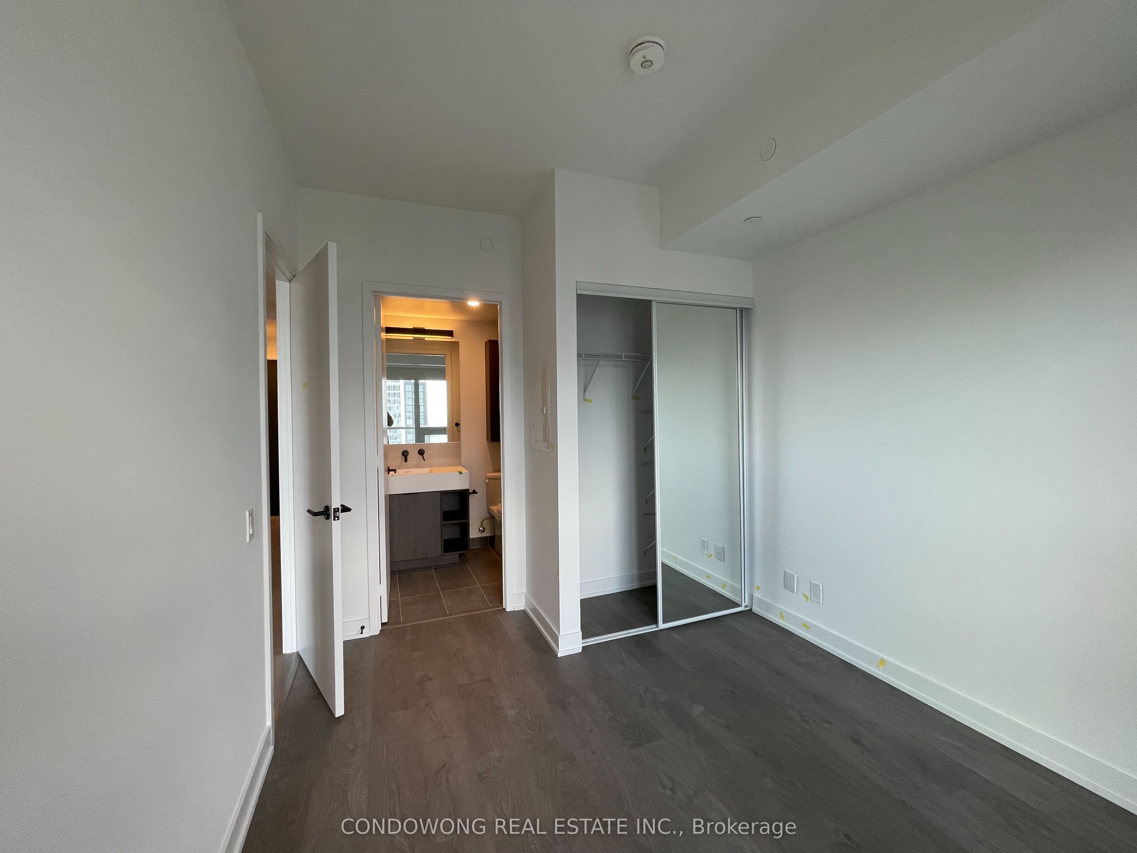 108 Peter Street 4207, Toronto, ON M5V 0W2 photo 5
