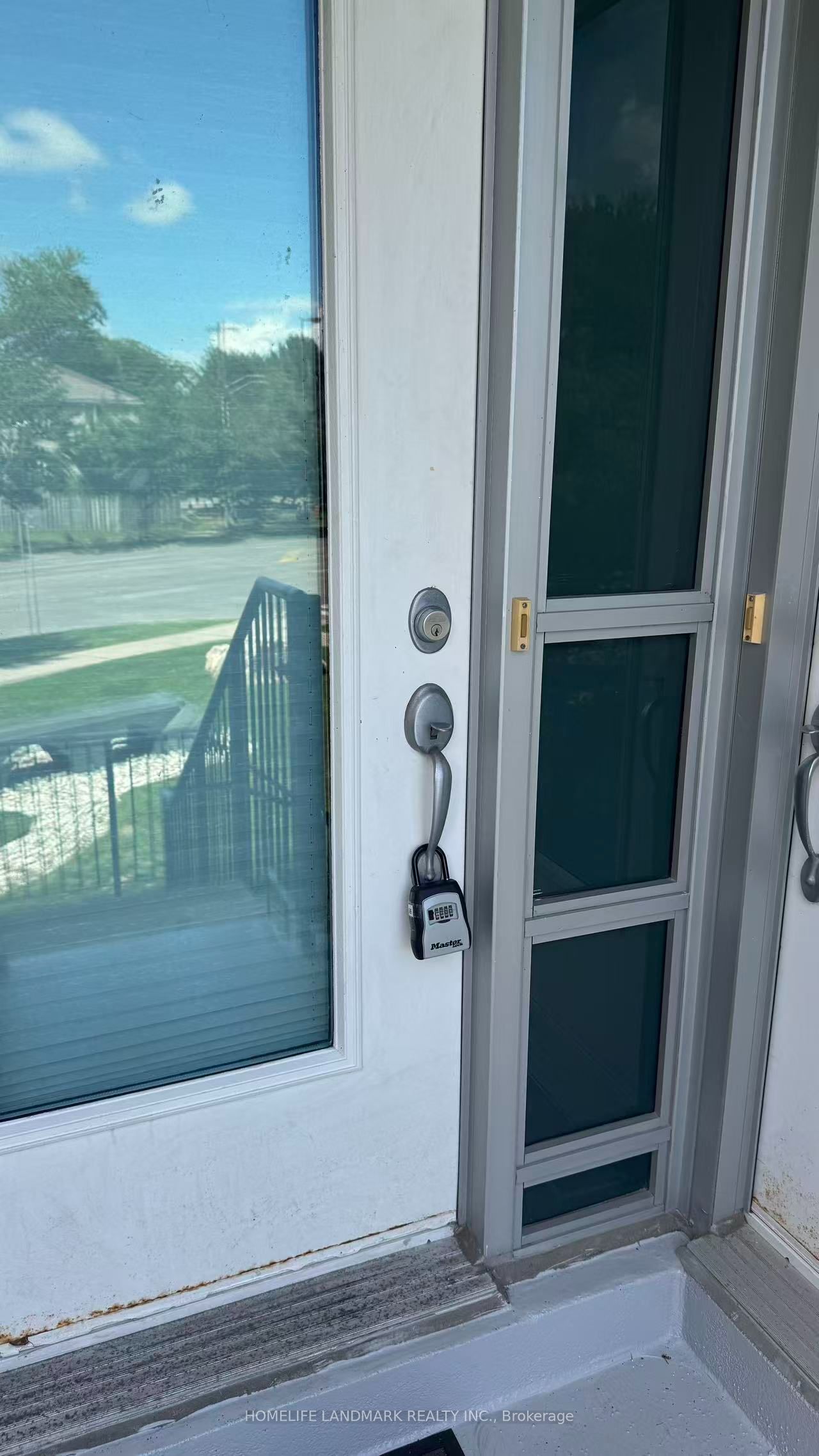 31 Olive Avenue 212, Toronto, ON M2N 4N4 photo 4