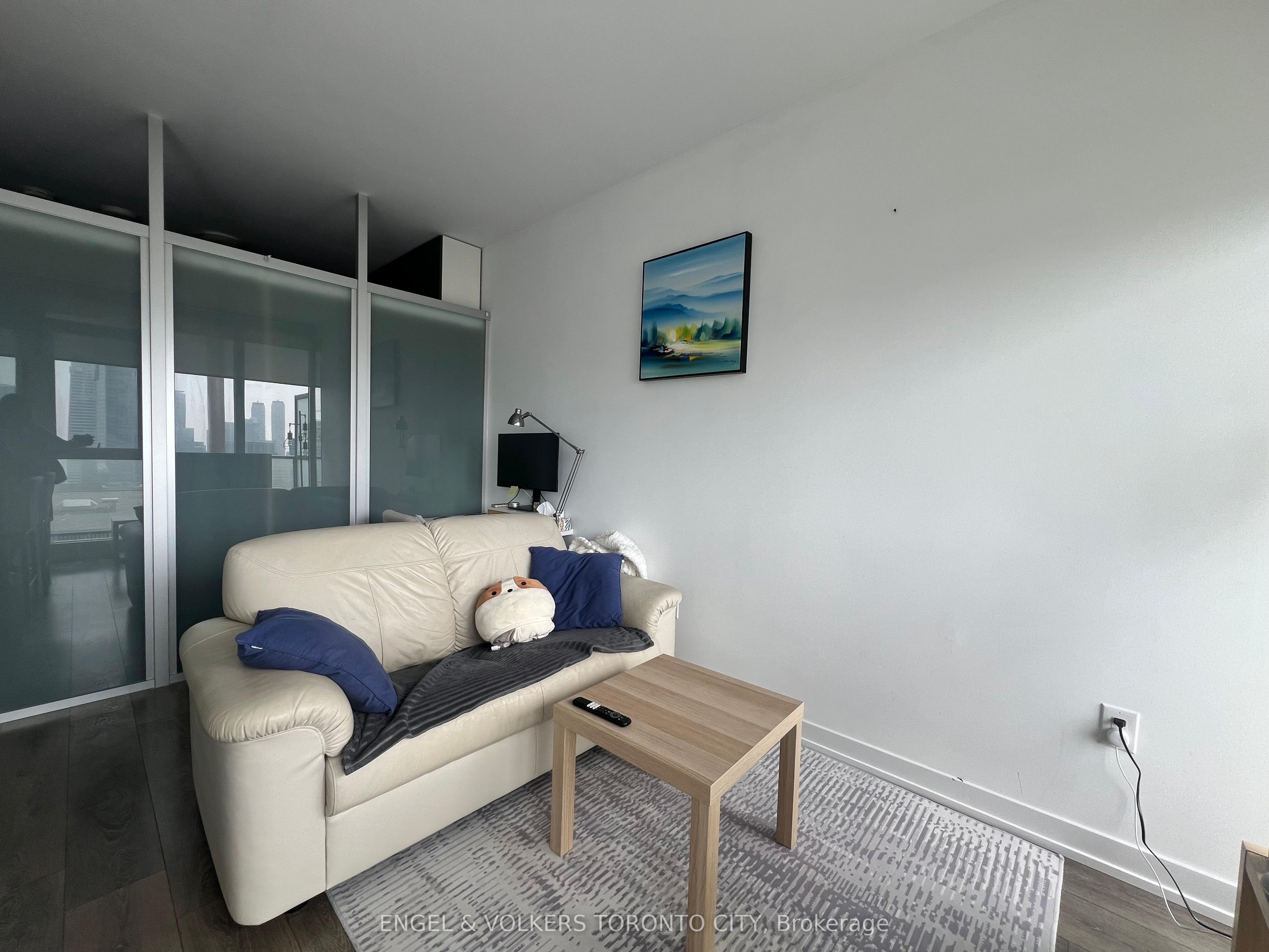 426 University Avenue 3705, Toronto, ON M5G 1S9 photo 3