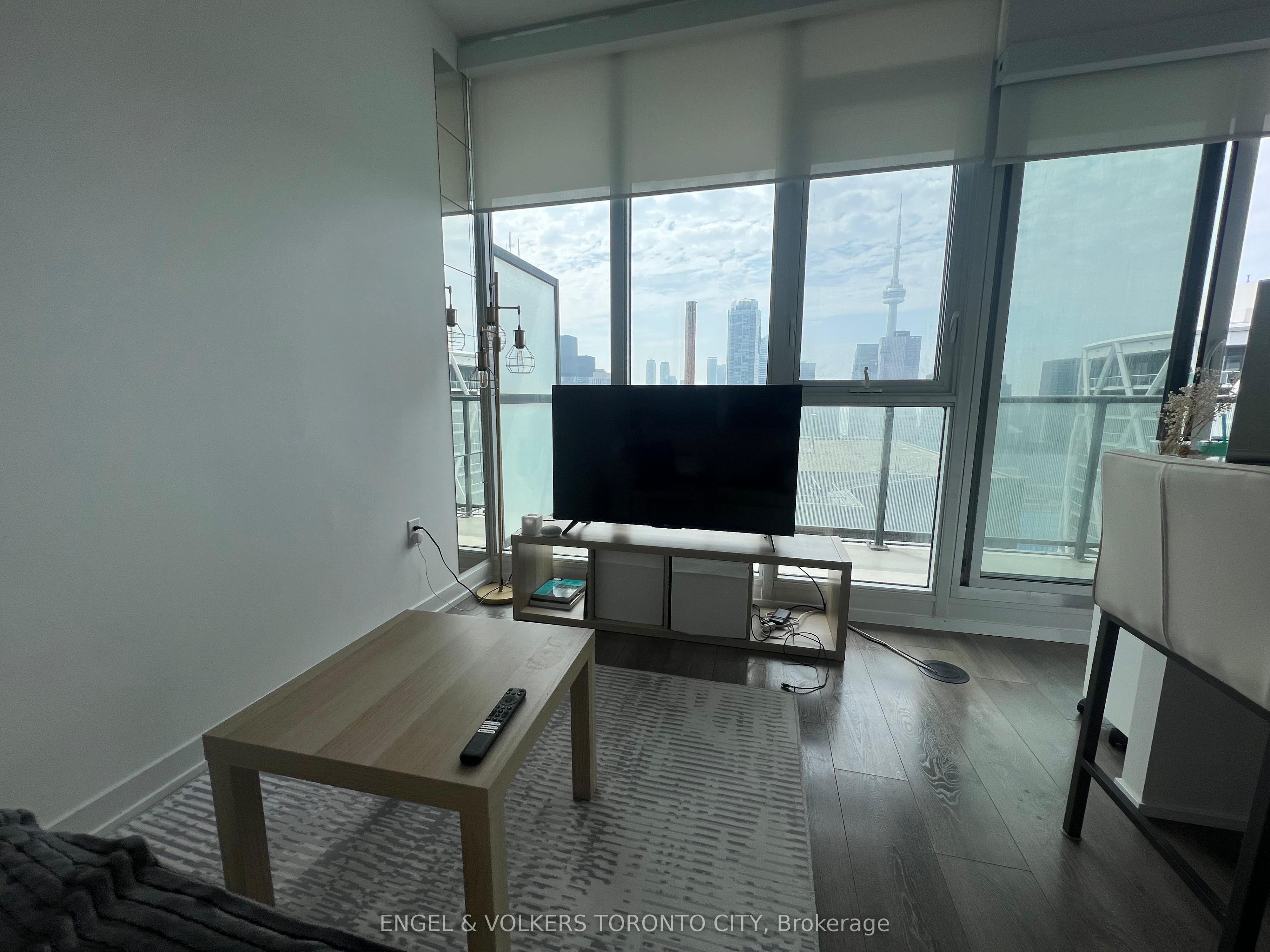426 University Avenue 3705, Toronto, ON M5G 1S9 photo 5