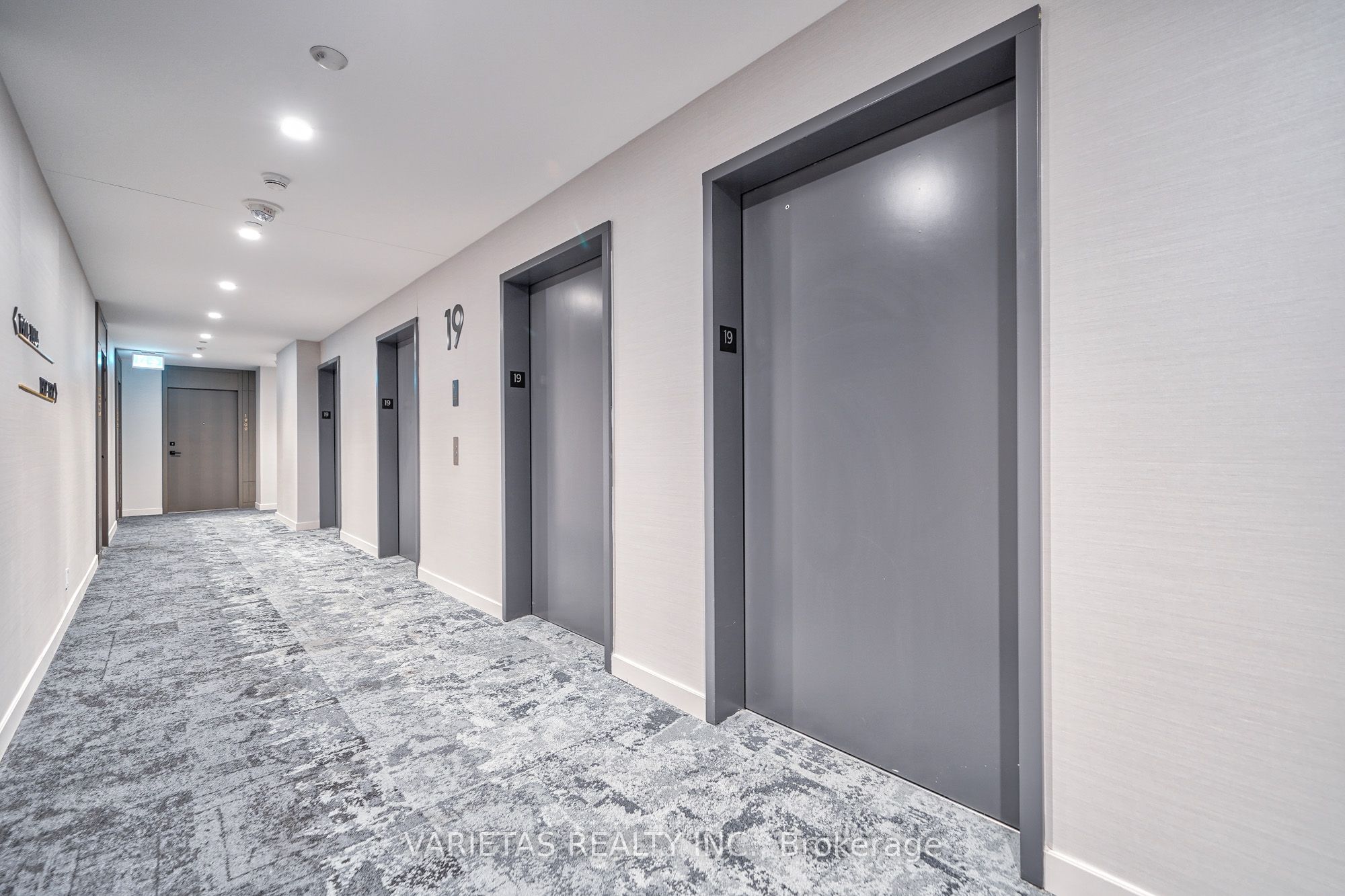 15 Holmes Avenue 1906, Toronto, ON M2N 0L4 photo 5