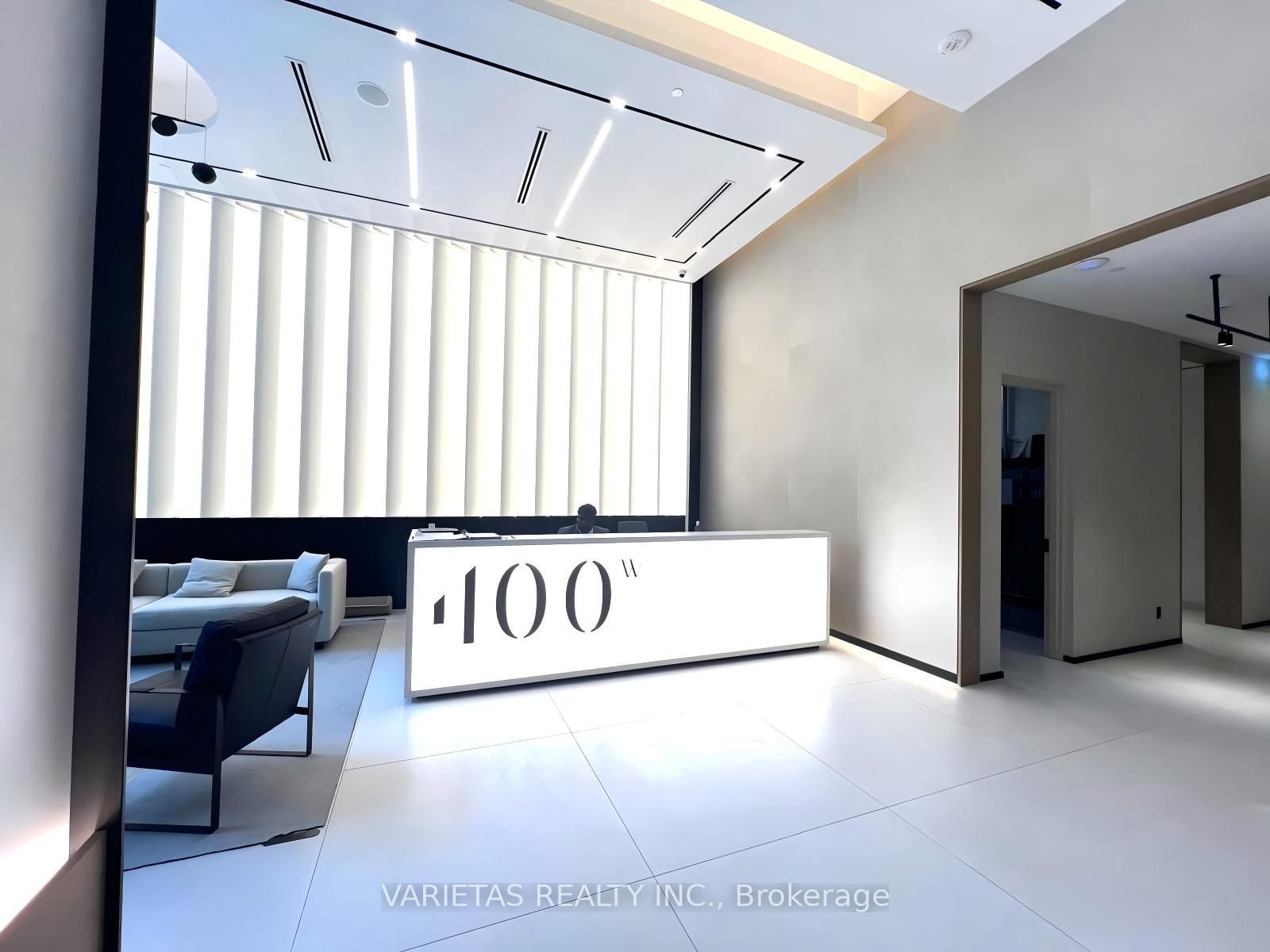 400 King Street W 2016, Toronto, ON M5V 0X8 photo 4