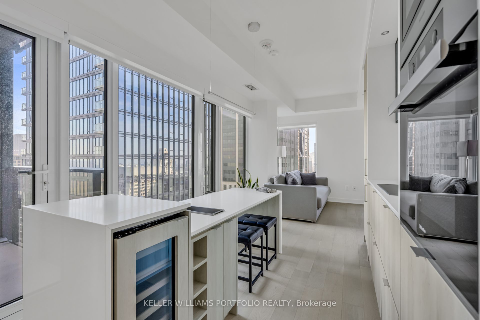11 Yorkville Avenue 2709, Toronto, ON M4W 1L2 photo 5