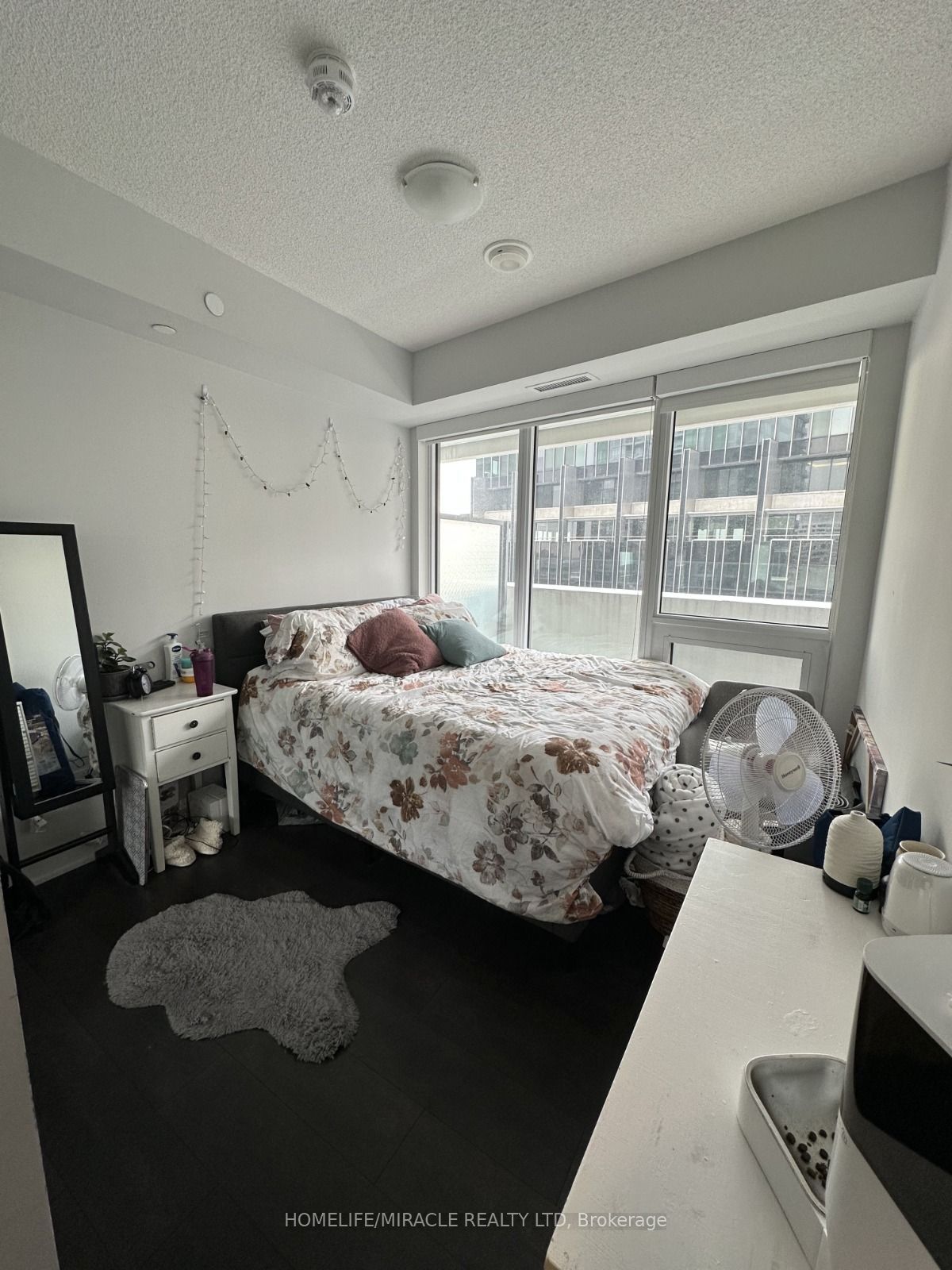 2221 Yonge Street 1609, Toronto, ON M4S 2B5 photo 5