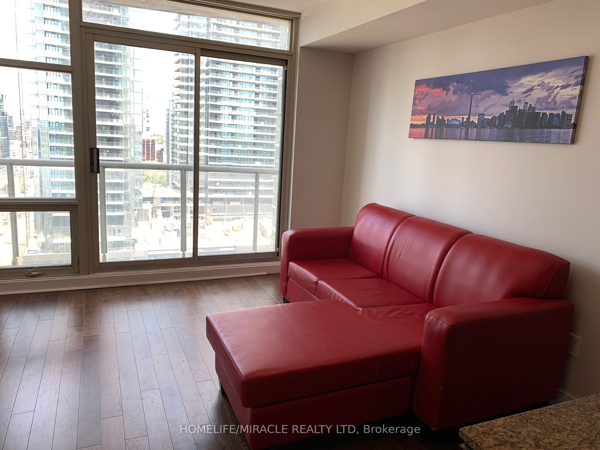 35 Mariner Terrace 2805, Toronto, ON M5V 3V9 photo 3