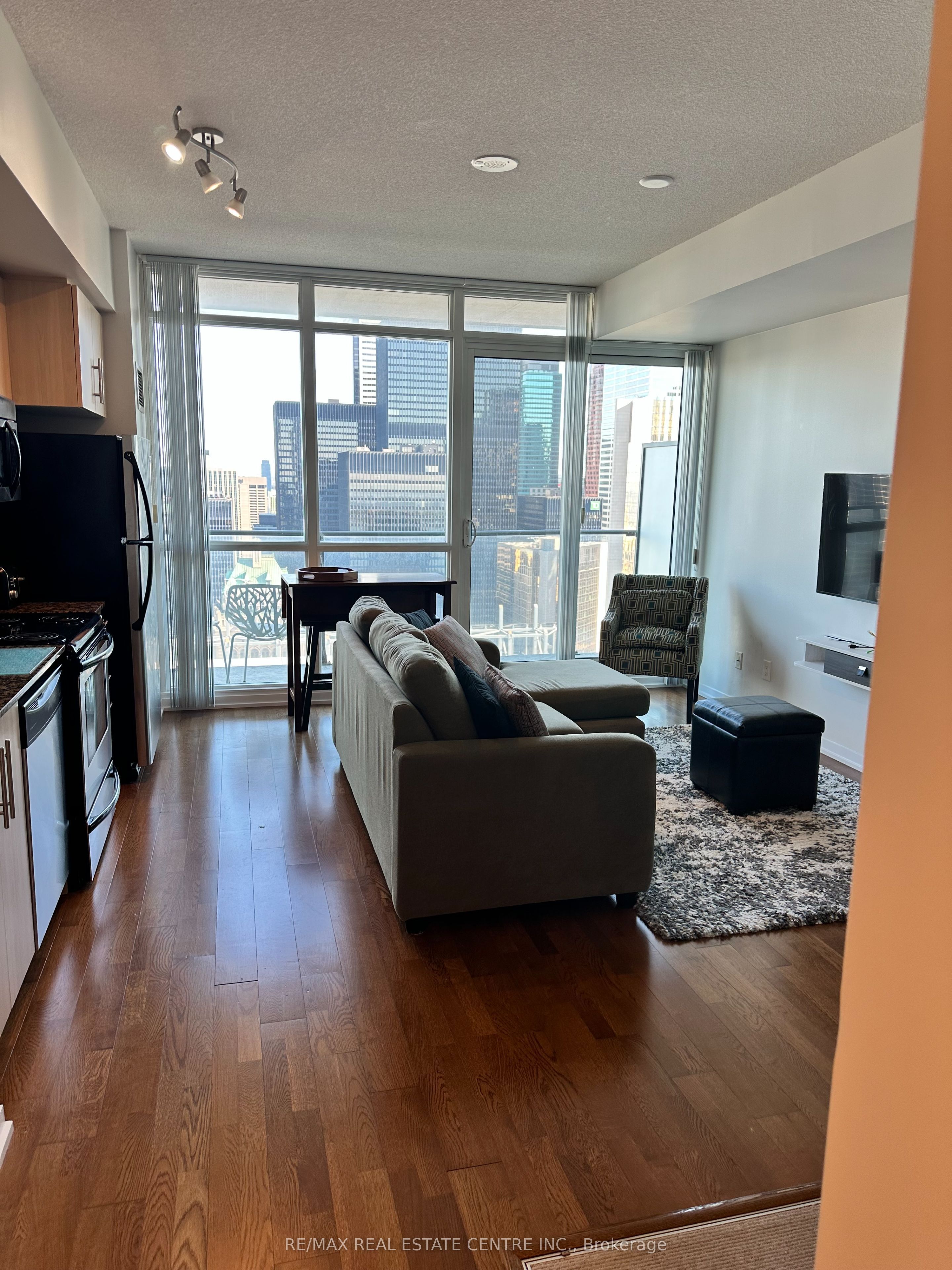 65 Bremner Boulevard 4706, Toronto, ON M5J 0A7 photo 5