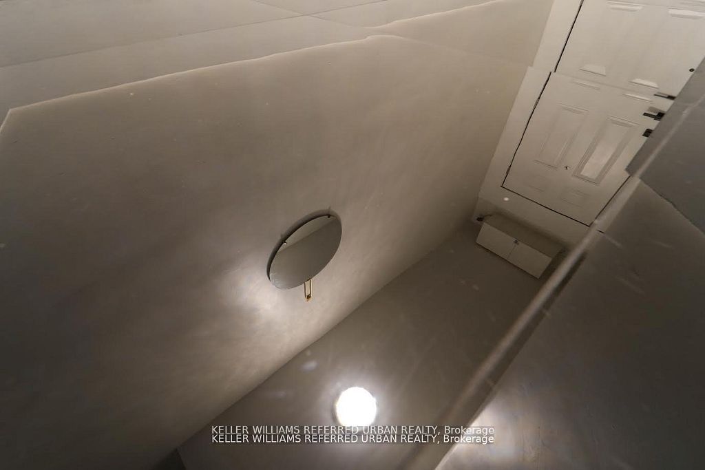 1182 Ossington Avenue Upper, Toronto, ON M6G 3W1 photo 5