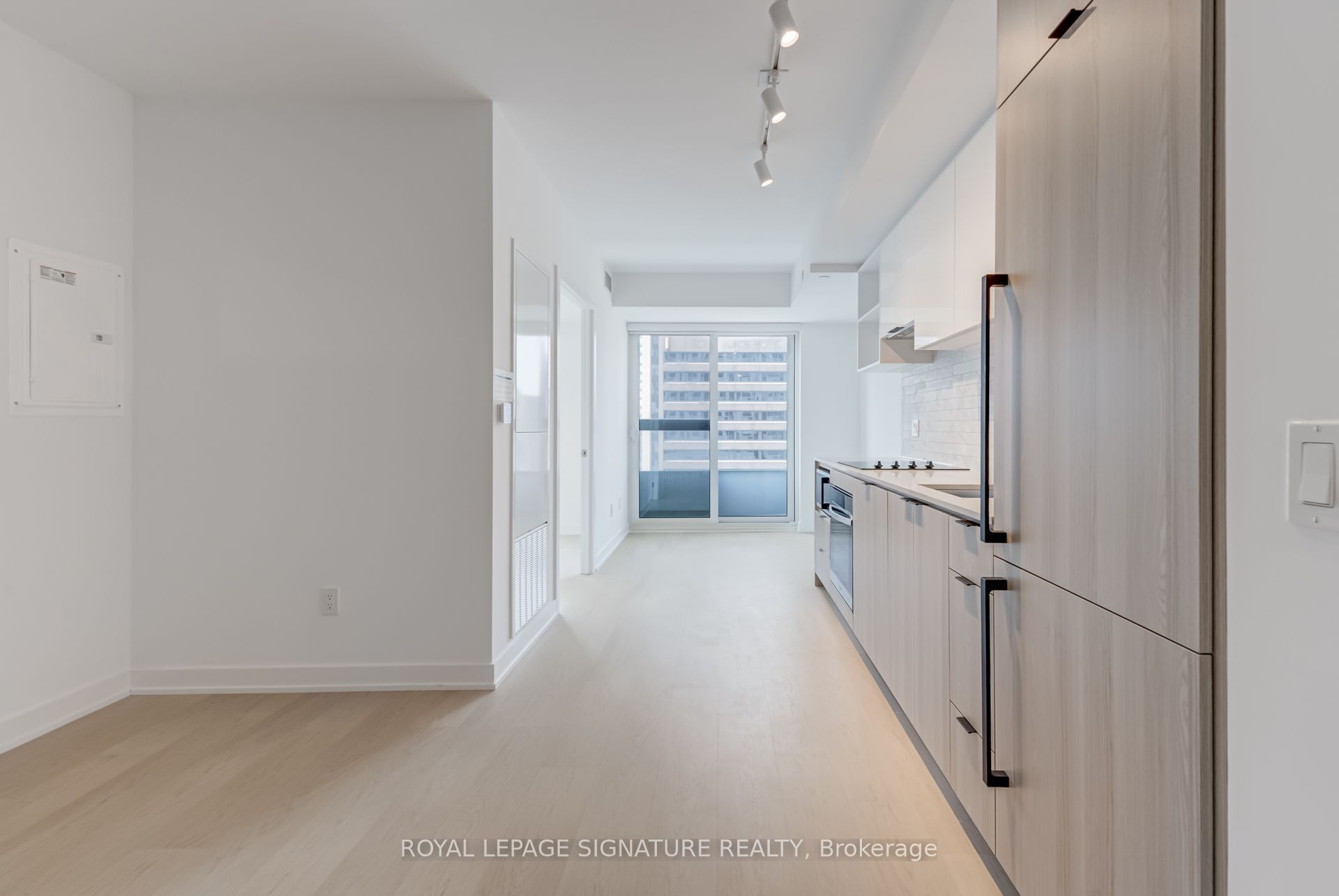 252 Church Street 1201, Toronto, ON M5B 0E6 photo 3